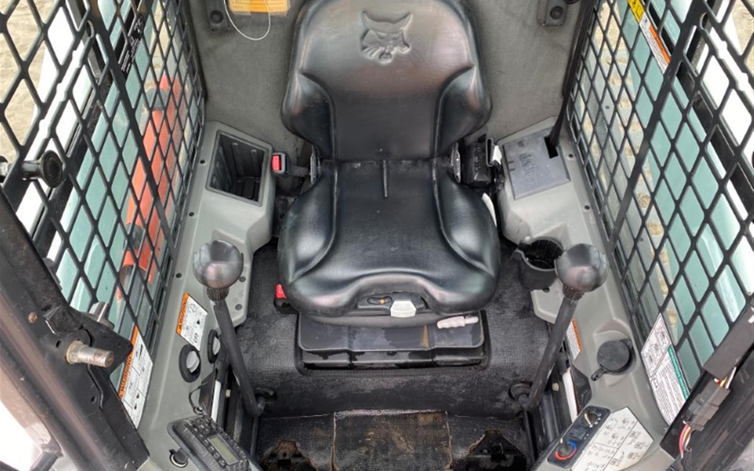 gallery 2015 Bobcat T770 Compact Track Loader