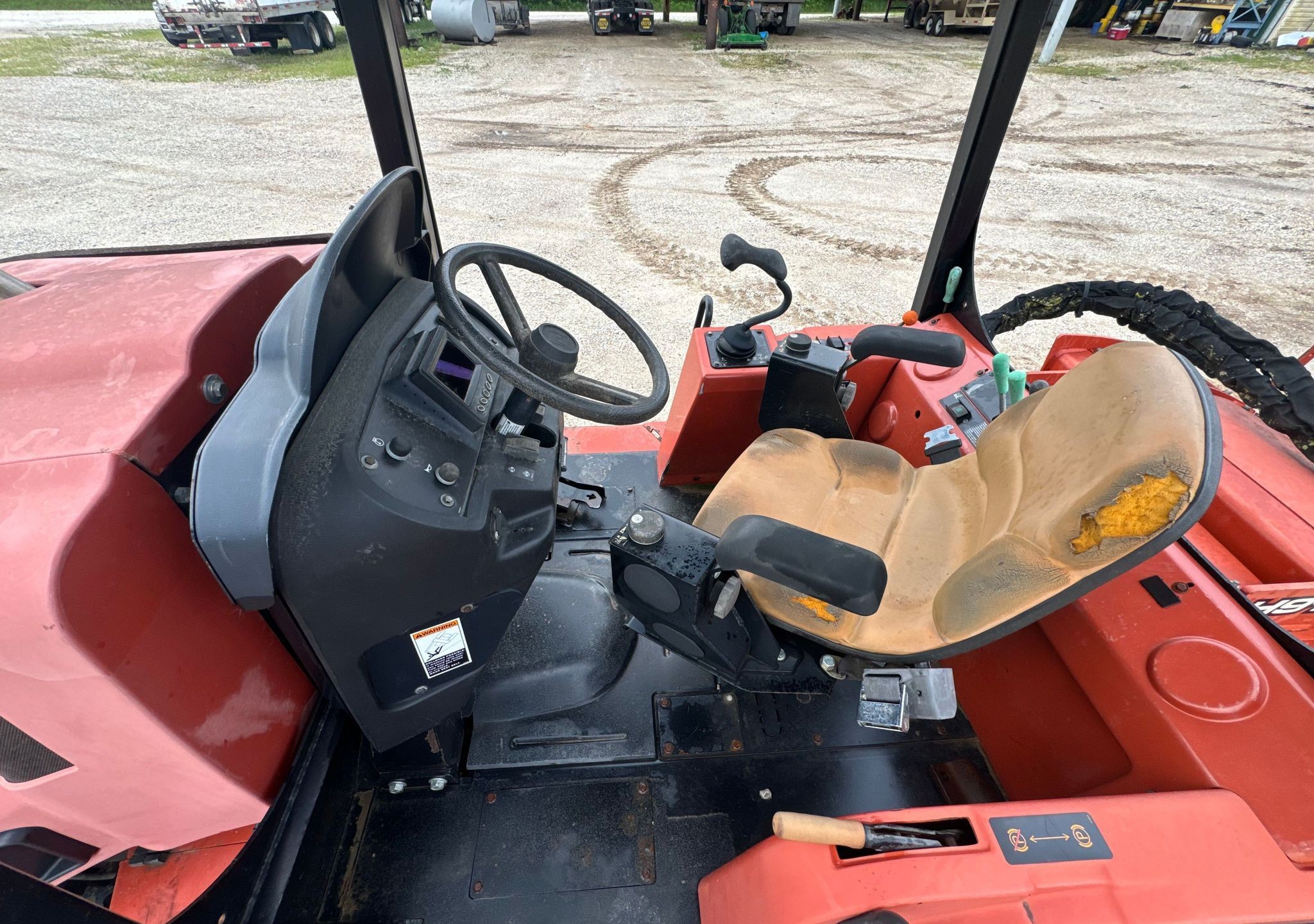 gallery 2013 Ditch Witch RT120 Quad trencher