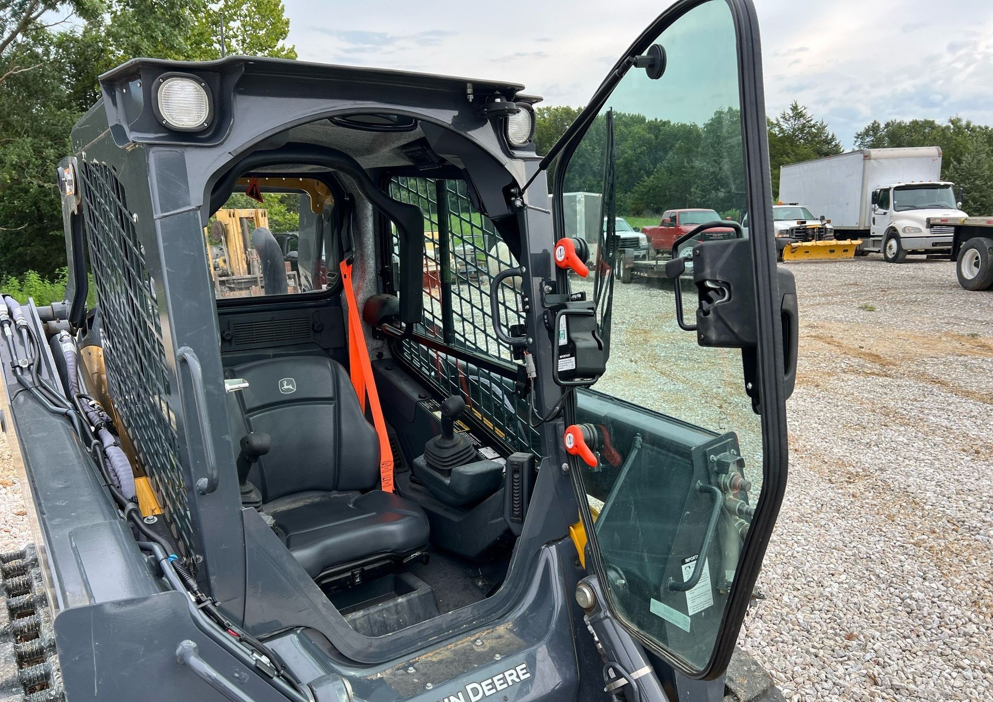 gallery 2022 John Deere 325G tracked skid steer loader