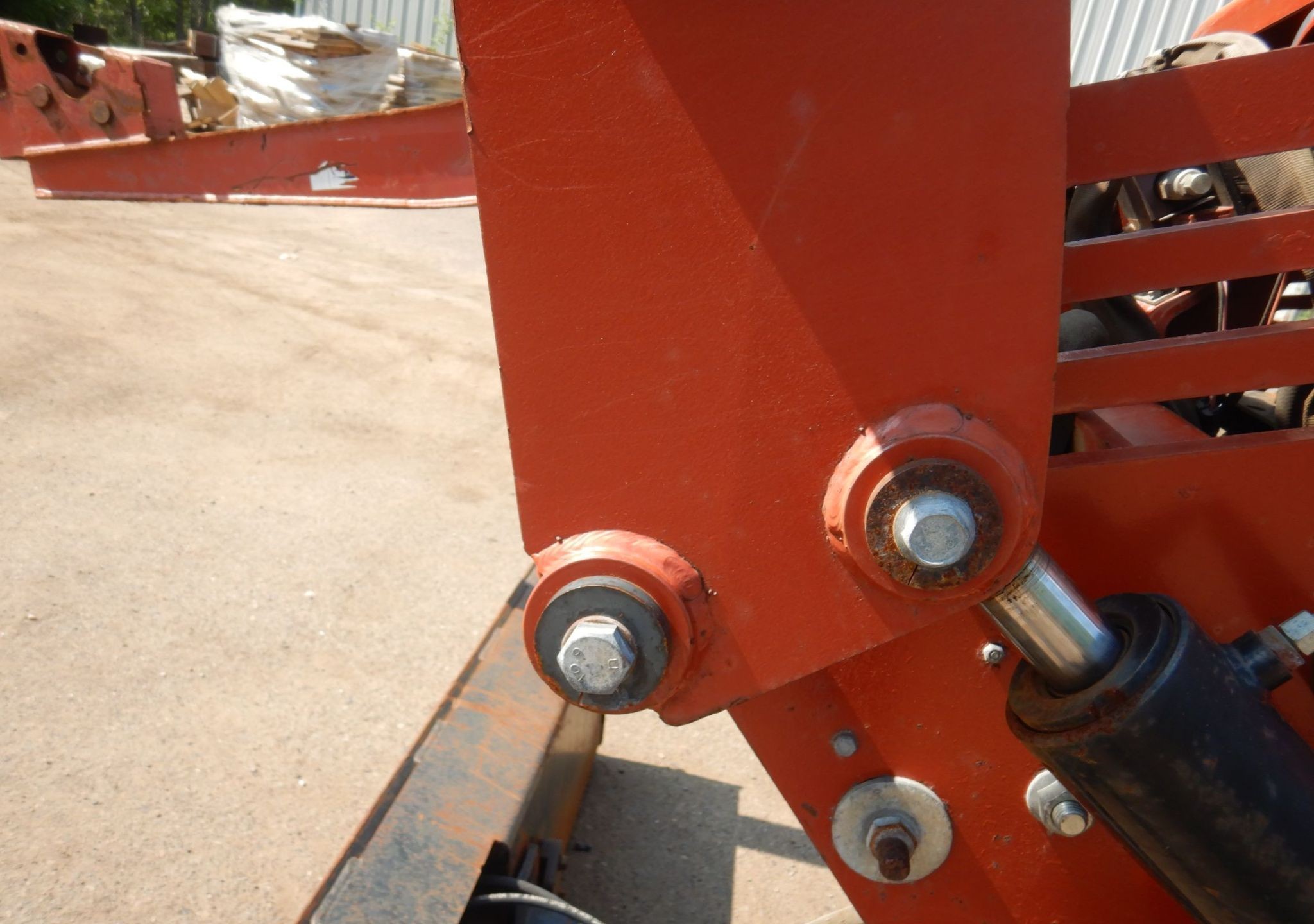 gallery 2004 Ditch Witch HT115 cable plow