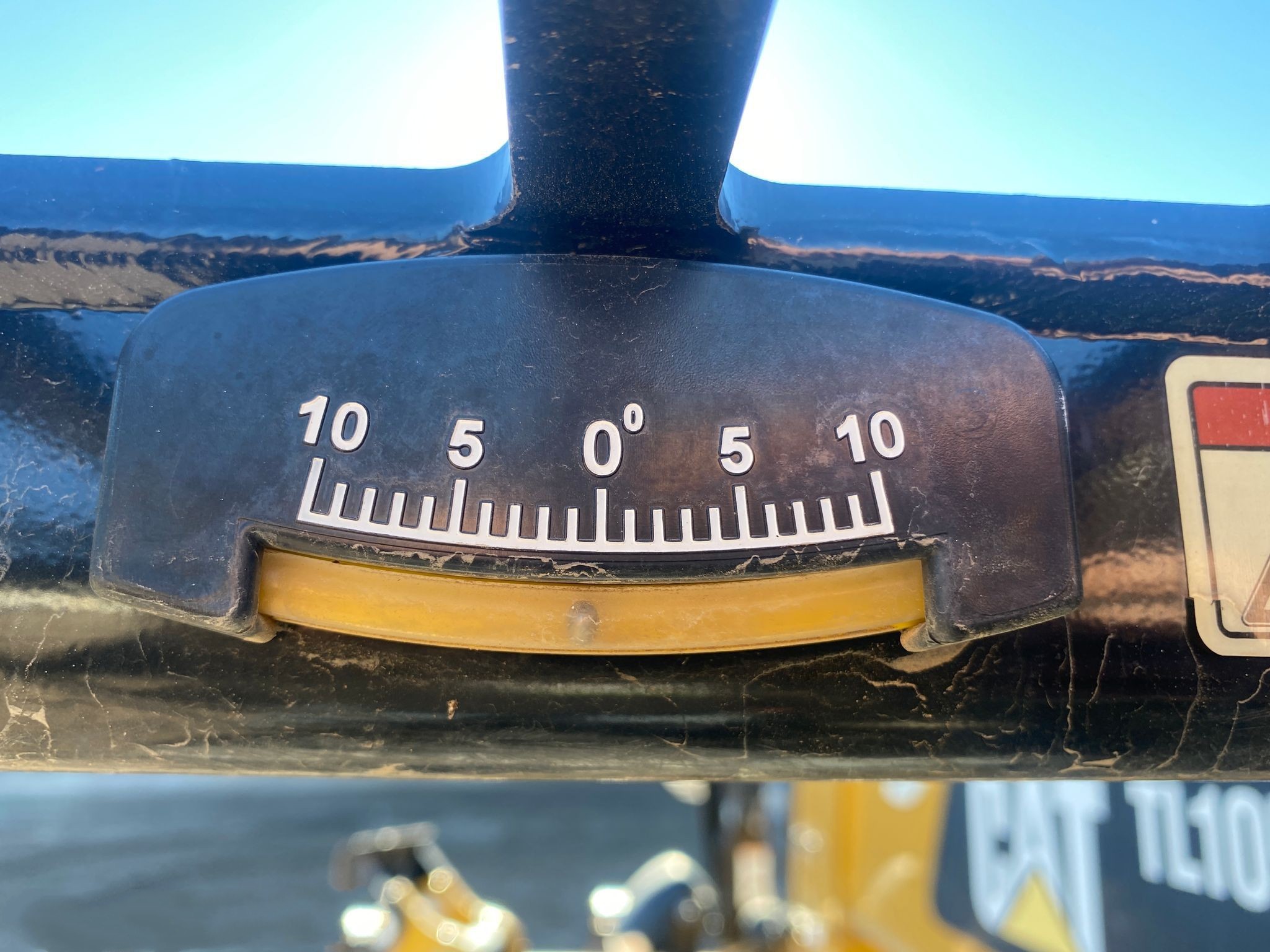 gallery 2017 Caterpillar TL1055D telehandler