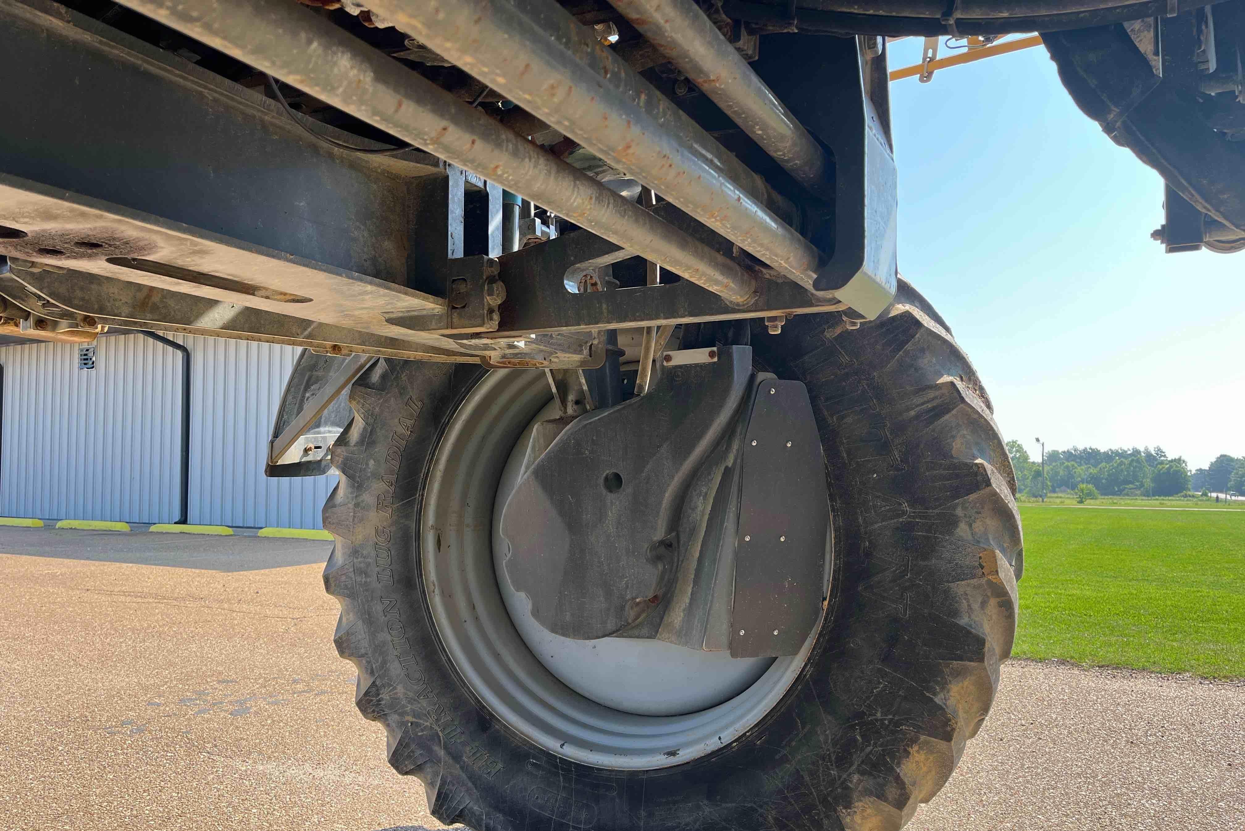 gallery 2019 RoGator RG1300C Self-Propelled Sprayer