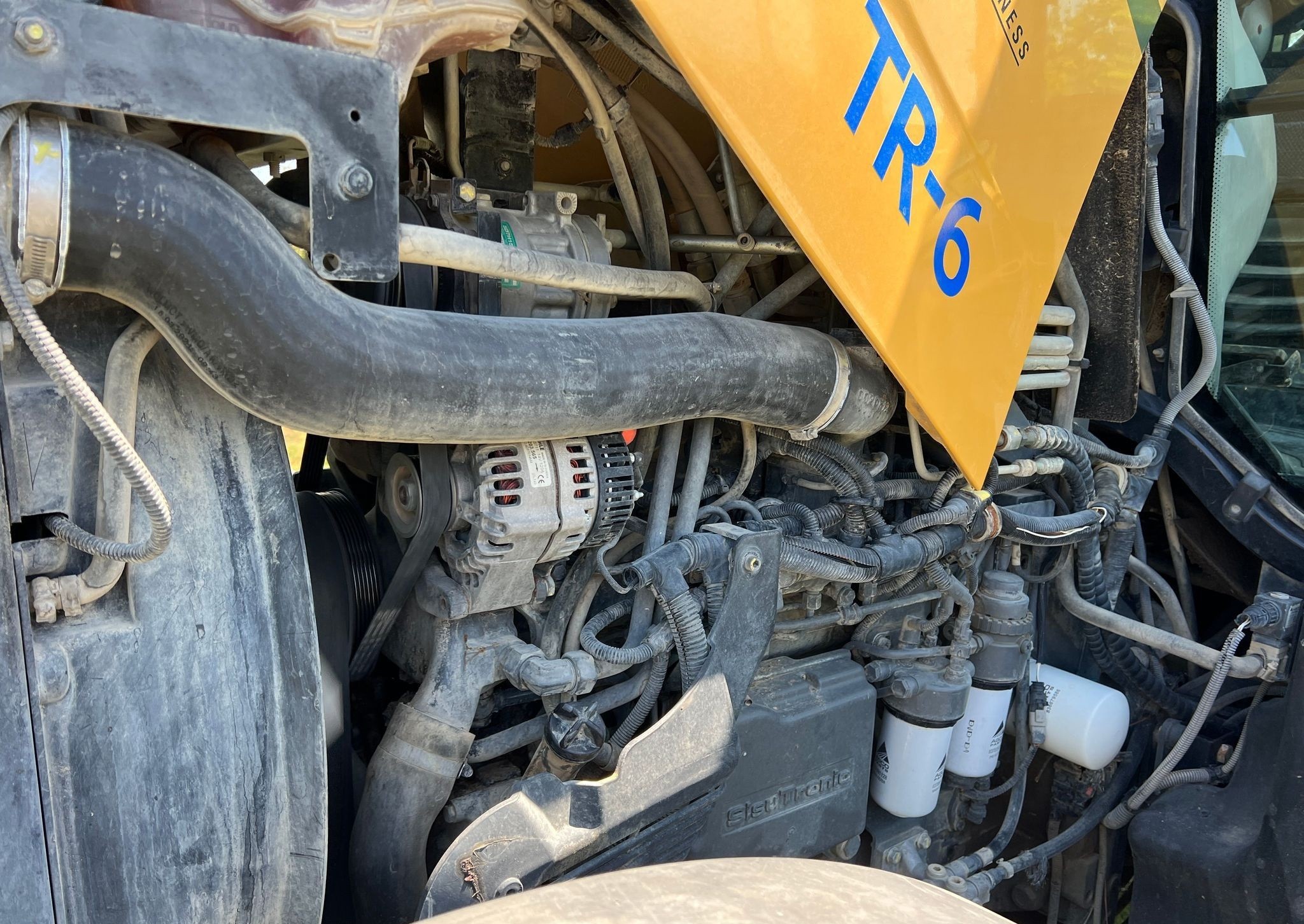 gallery 2014 Challenger MT585D tractor