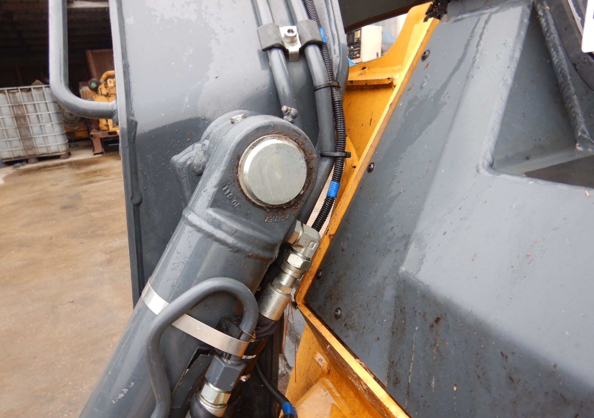 gallery 2021 John Deere 333G tracked skid steer loader