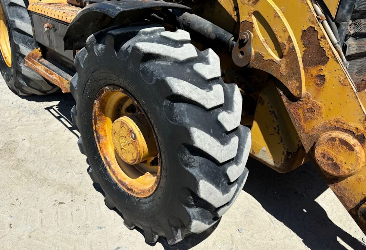 gallery 2016 Caterpillar 420F2 IT 4WD Backhoe