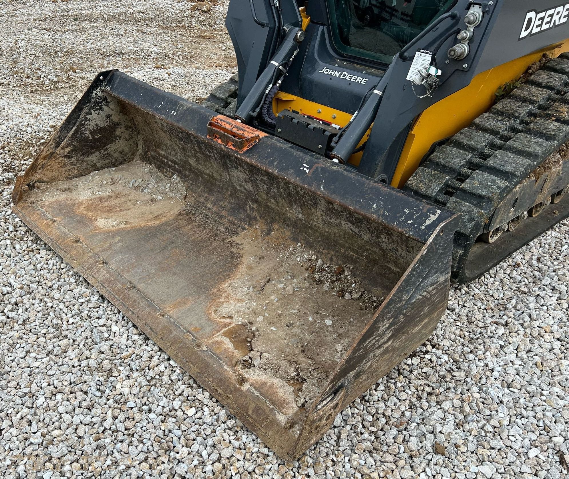 gallery 2022 John Deere 325G tracked skid steer loader