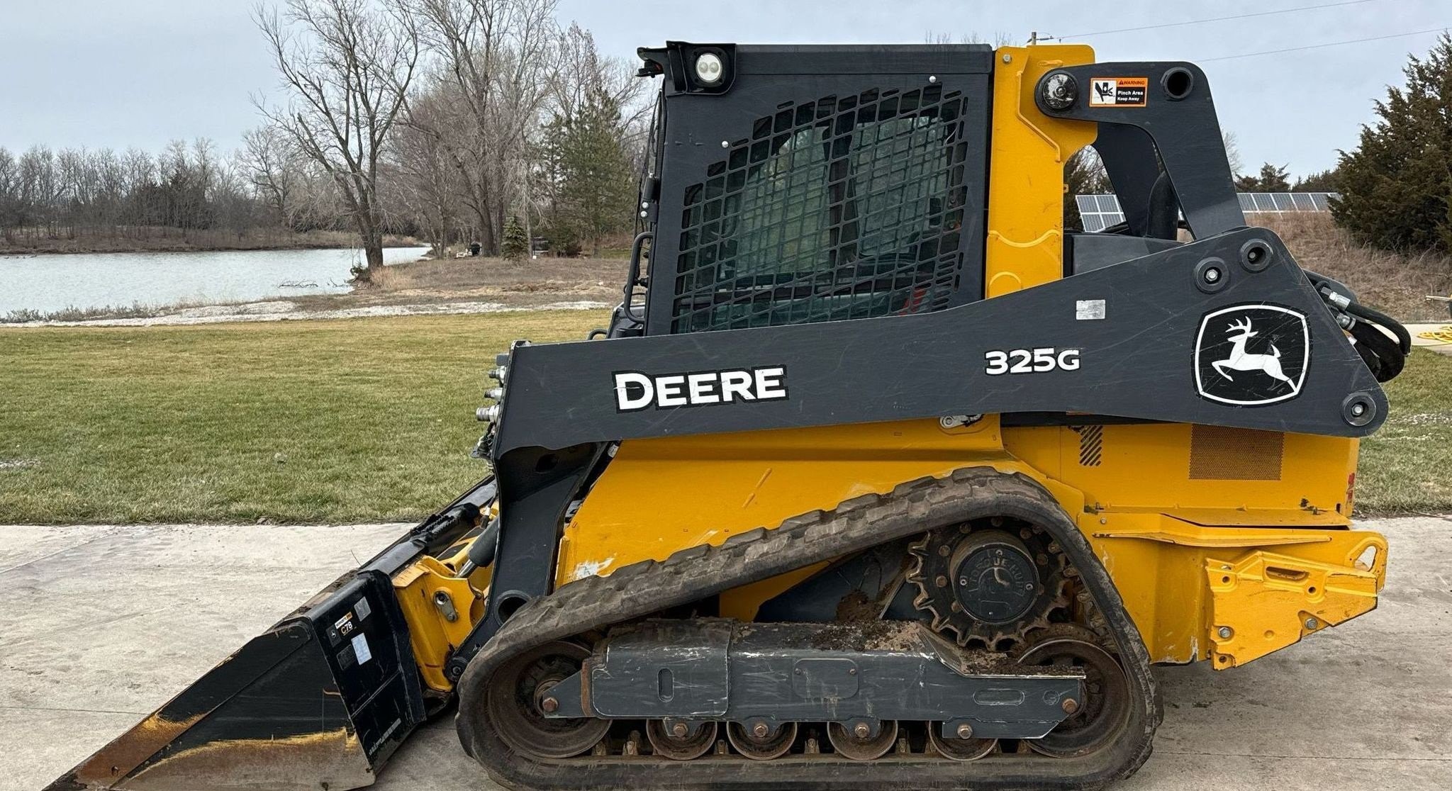 gallery 2021 John Deere 325g tracked skidsteer