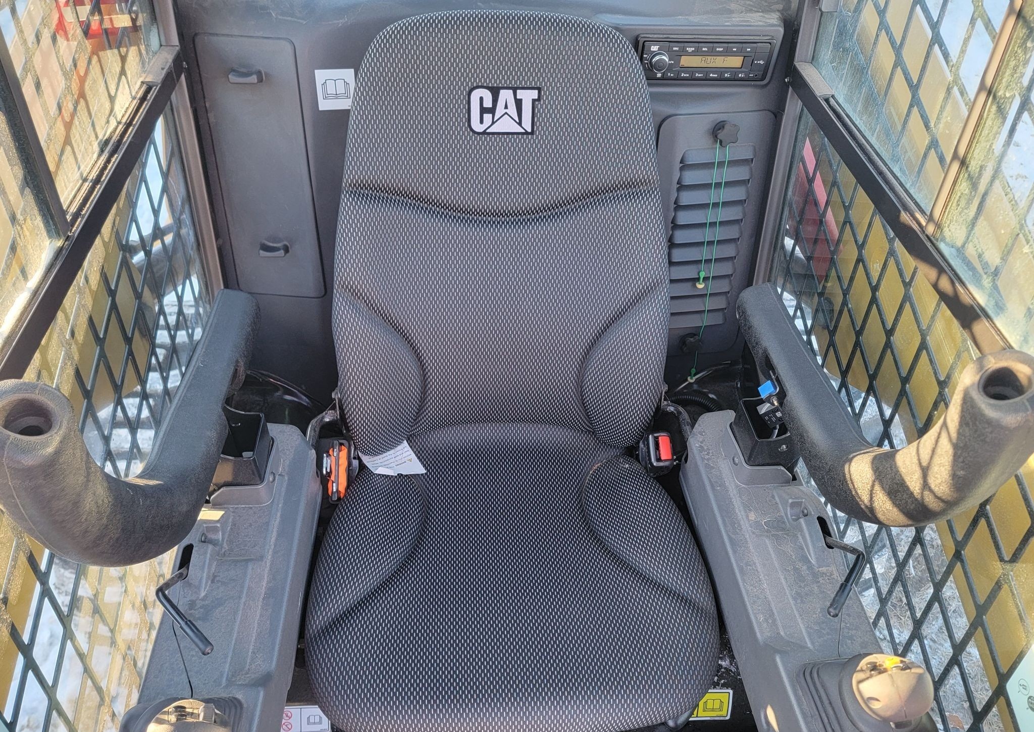 gallery 2021 Caterpillar 242D3 skid steer loader