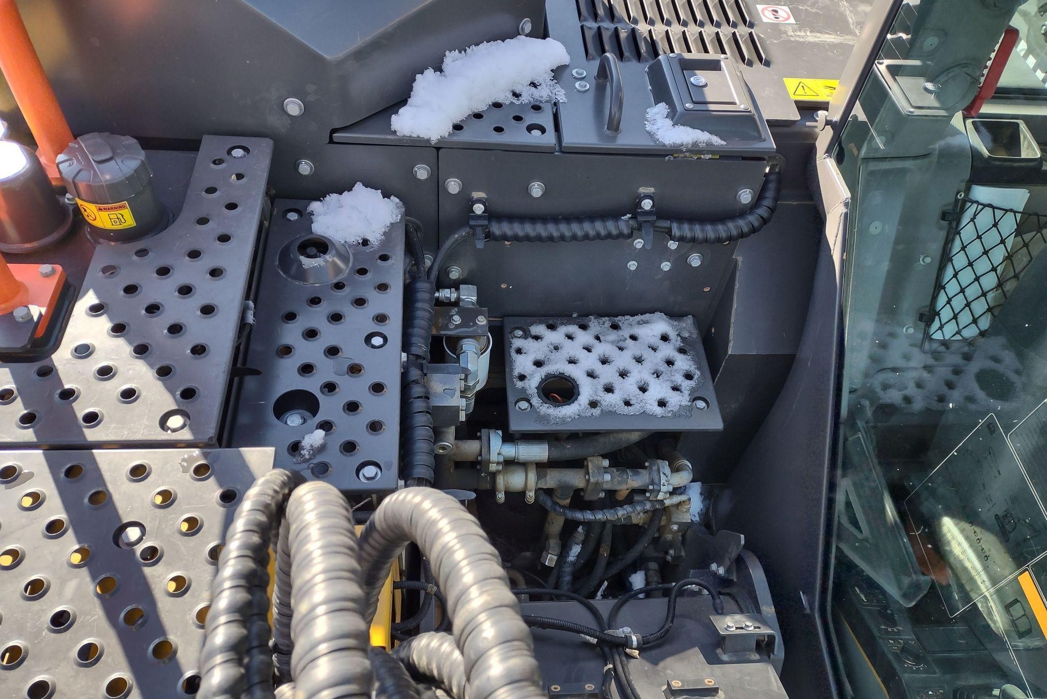 gallery 2021 Volvo ECR145EL excavator