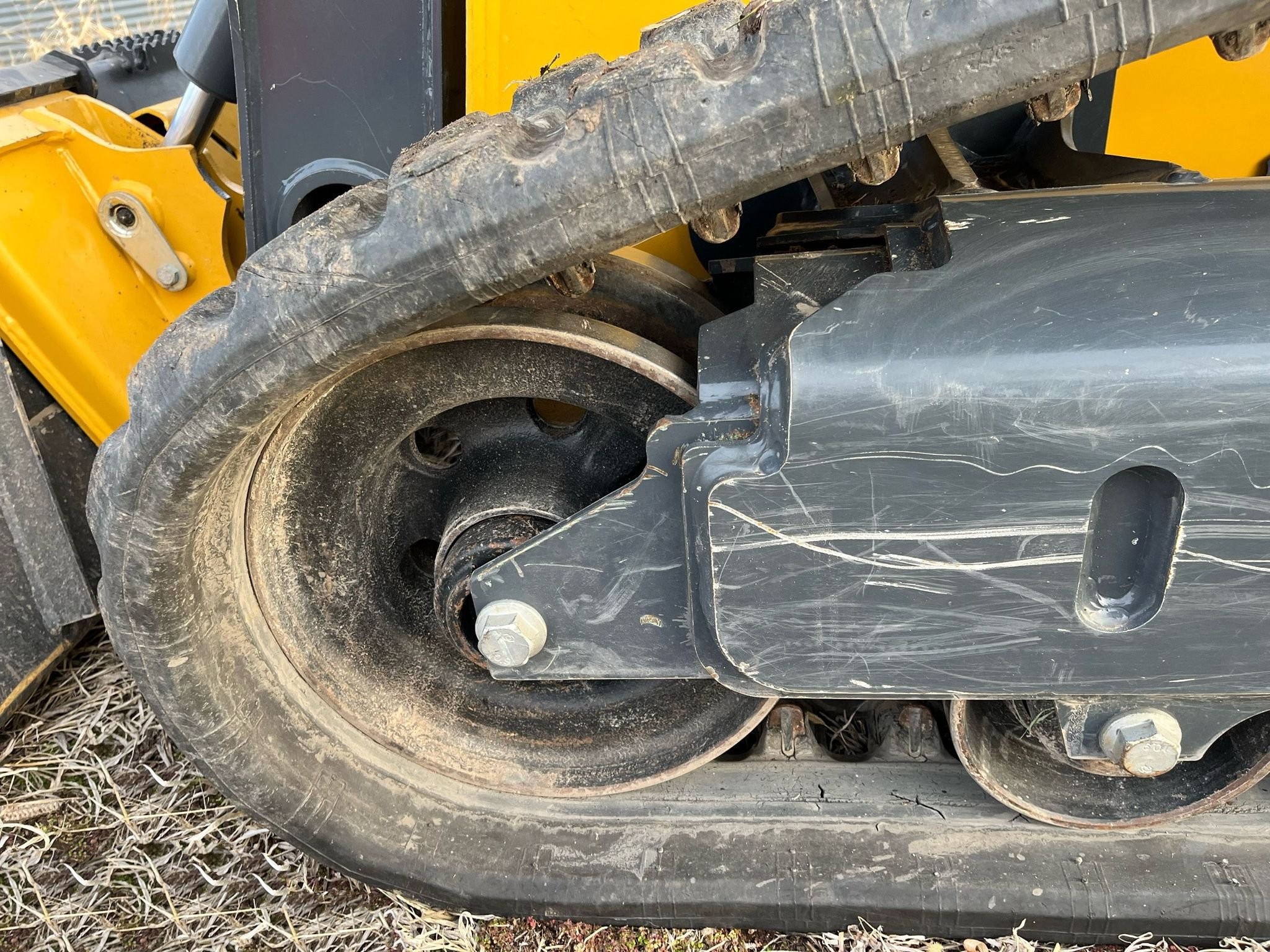 gallery 2019 John Deere 325G tracked skid steer loader