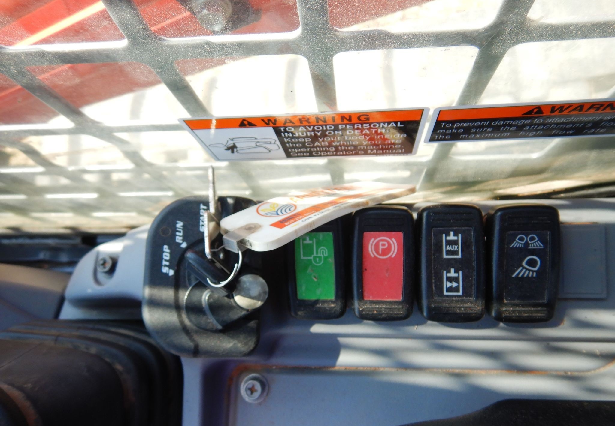 gallery 2021 Kubota SVL75-2  tracked skid steer loader