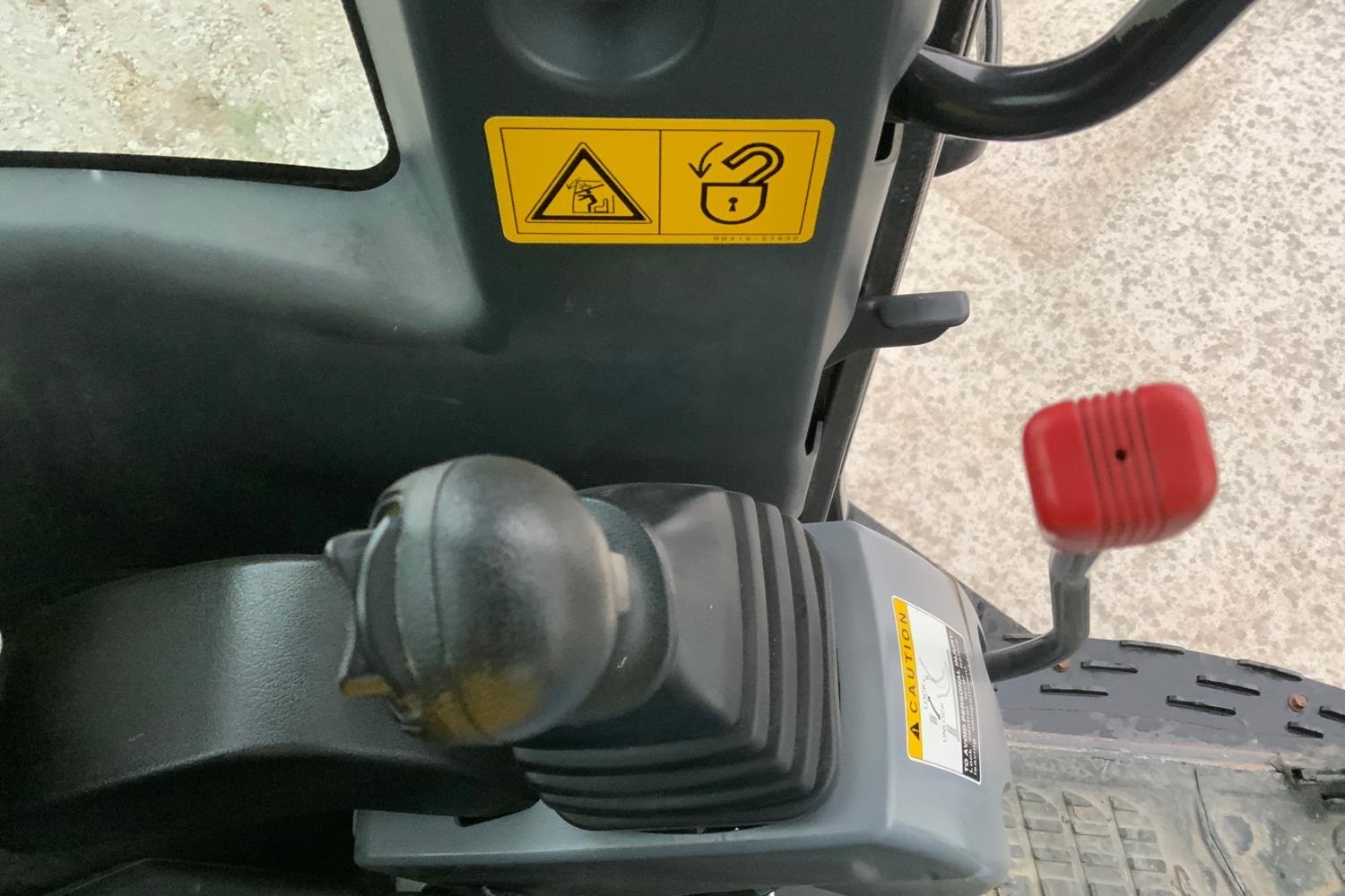 gallery 2016 Kubota KX040-4 Mini Excavator
