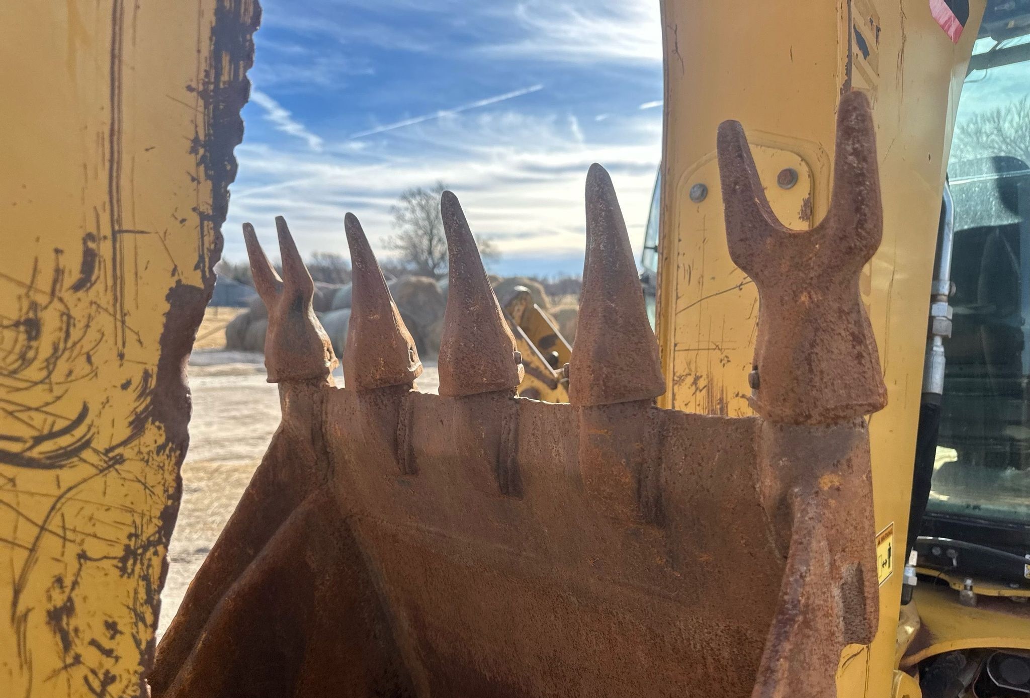 gallery 2015 Caterpillar 420F backhoe