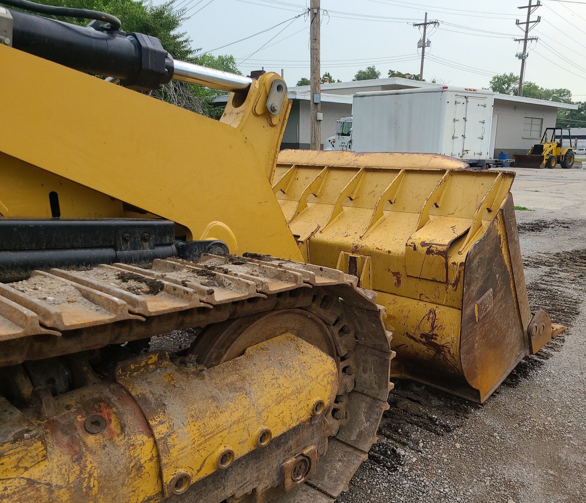 gallery 2008 Caterpillar 963D track loader