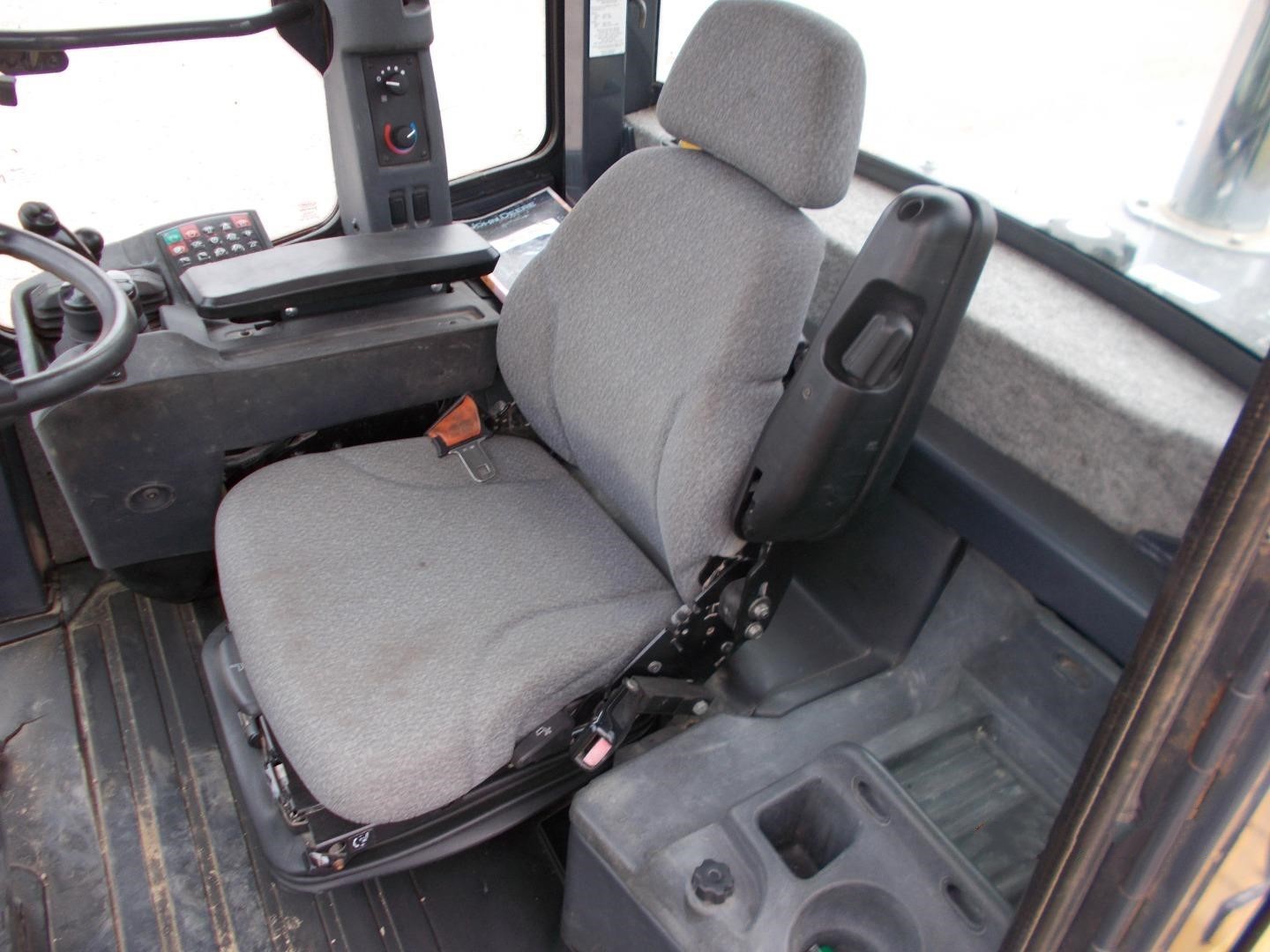 gallery 2015 John Deere 544K Wheel Loader