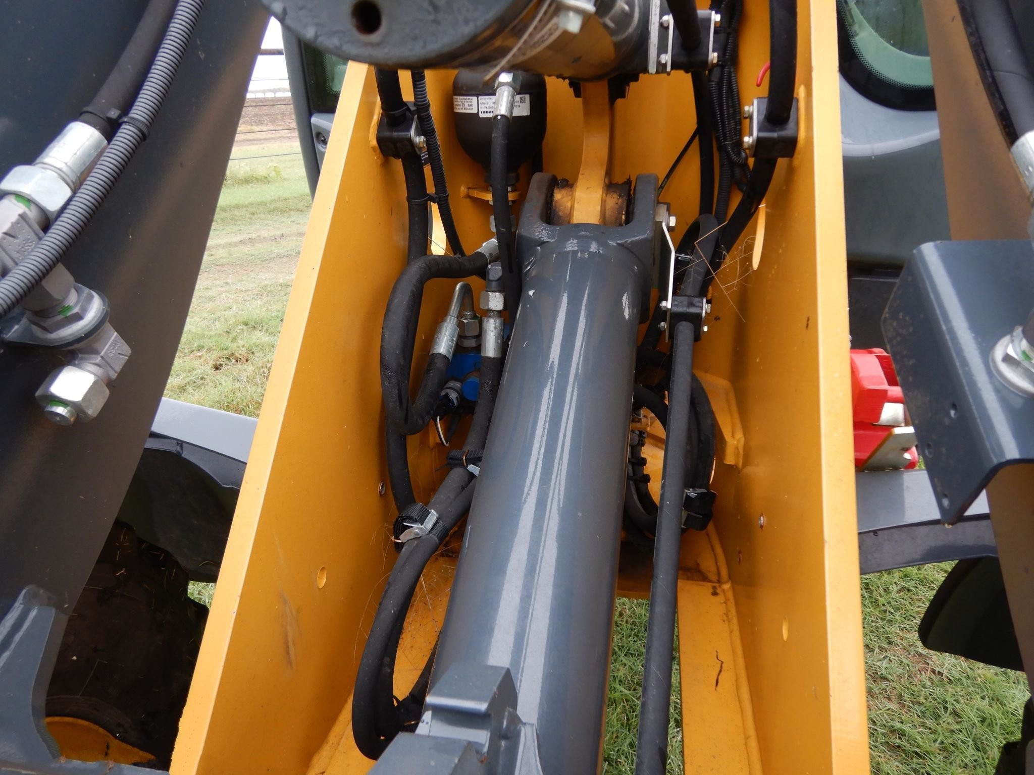 gallery 2018 John Deere 204L Wheel Loader