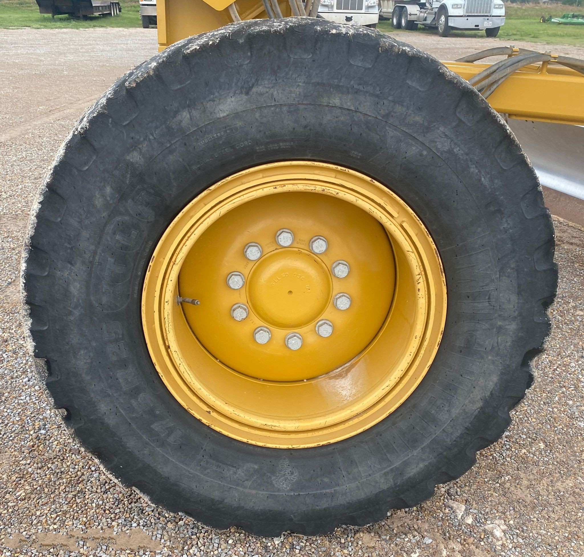 gallery 2010 Caterpillar 140M motor grader