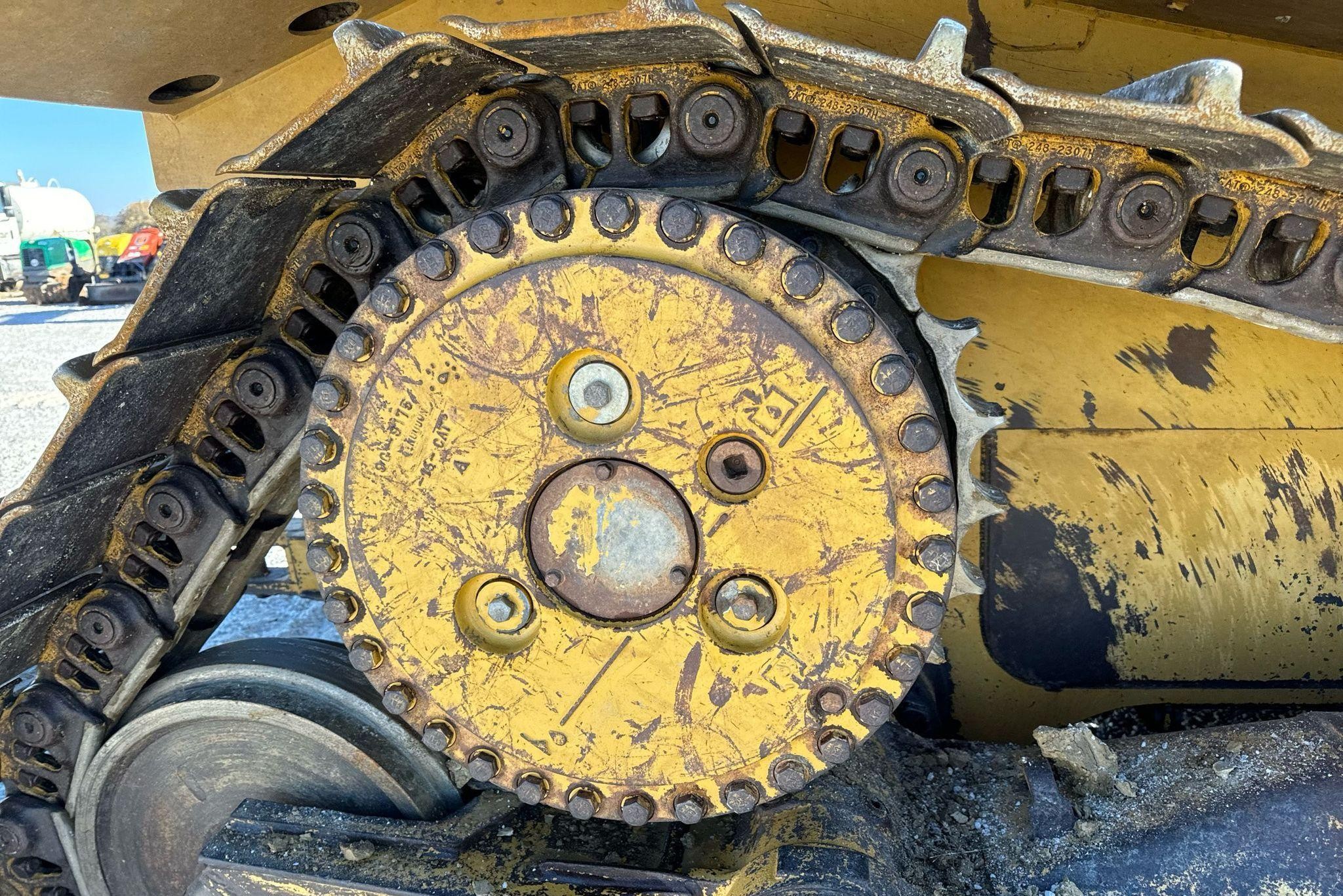 gallery 2011 Caterpillar D6T XL dozer