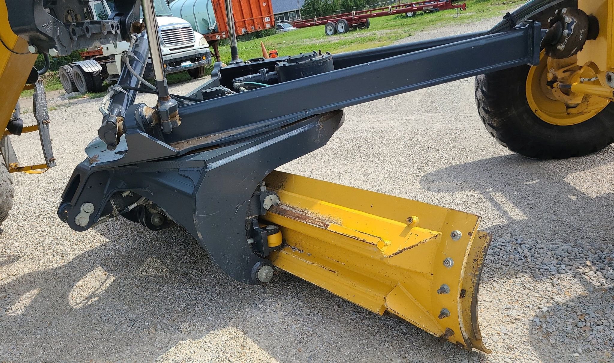 gallery 2016 John Deere 770G motor grader