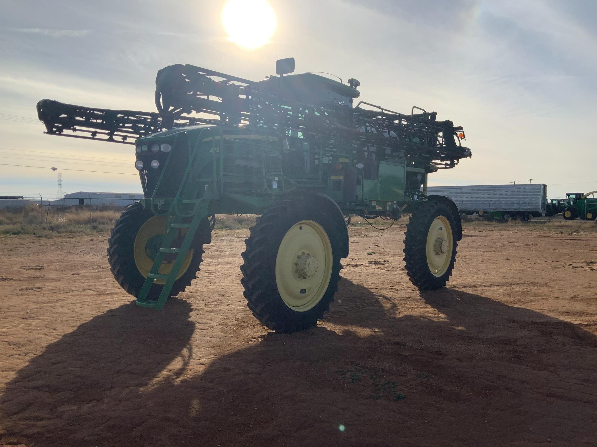 gallery 2011 John Deere 4730 Self-Propelled Sprayer