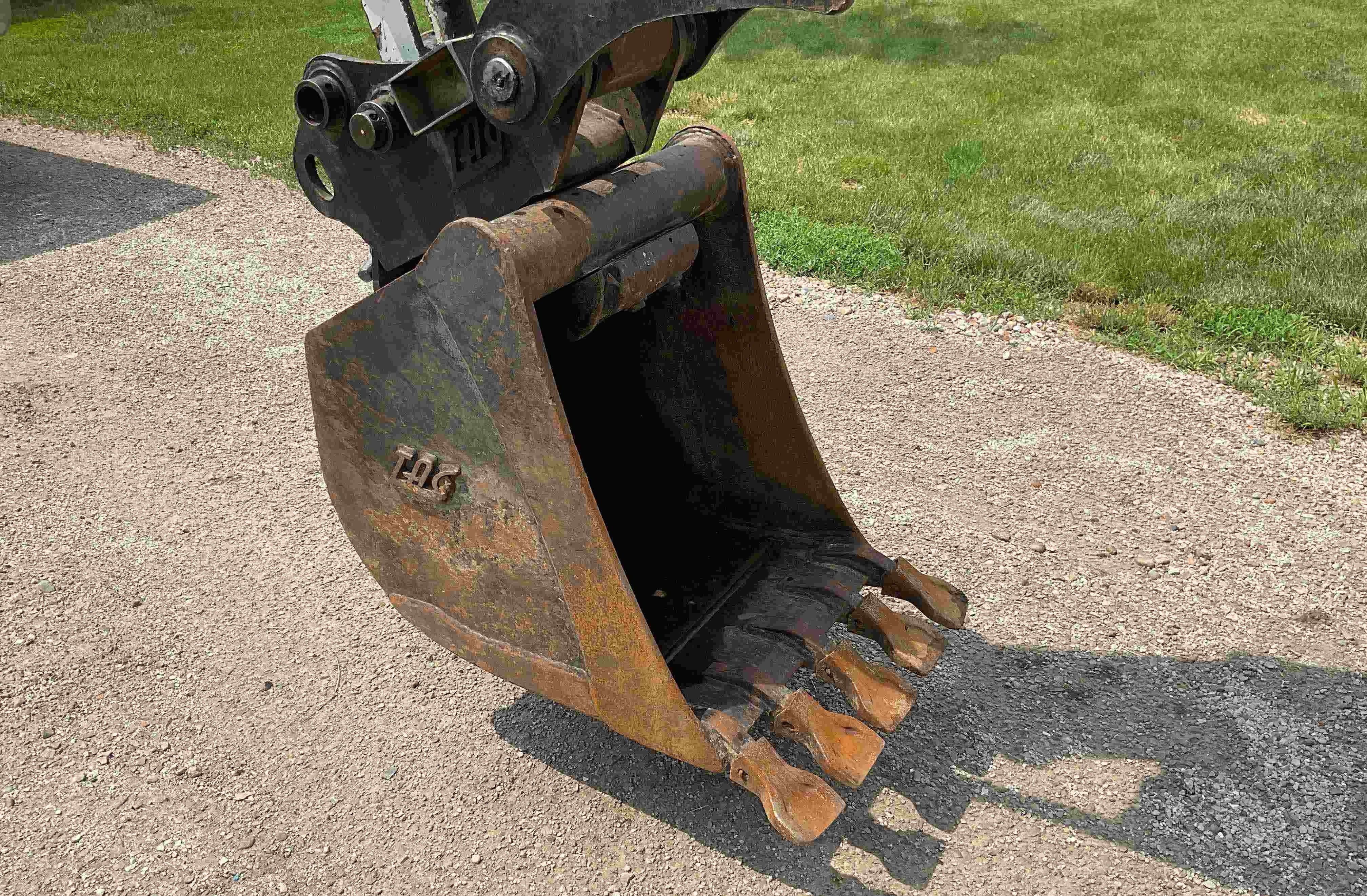 gallery 2017 Takeuchi TB290 Mini Excavator