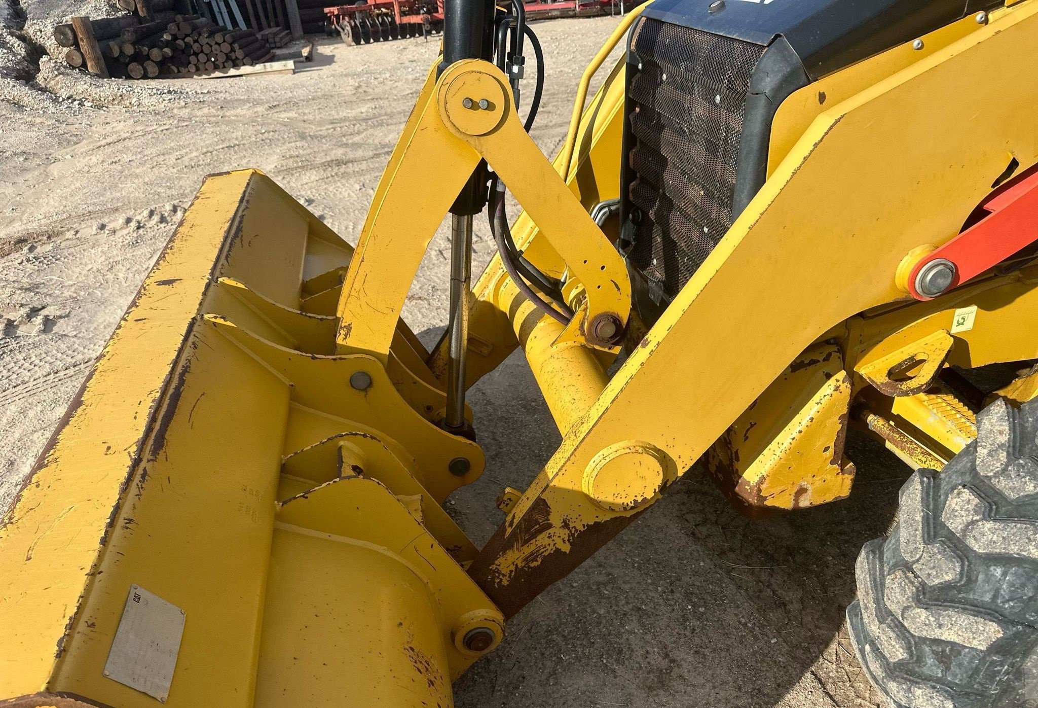 gallery 2015 Caterpillar 420F backhoe