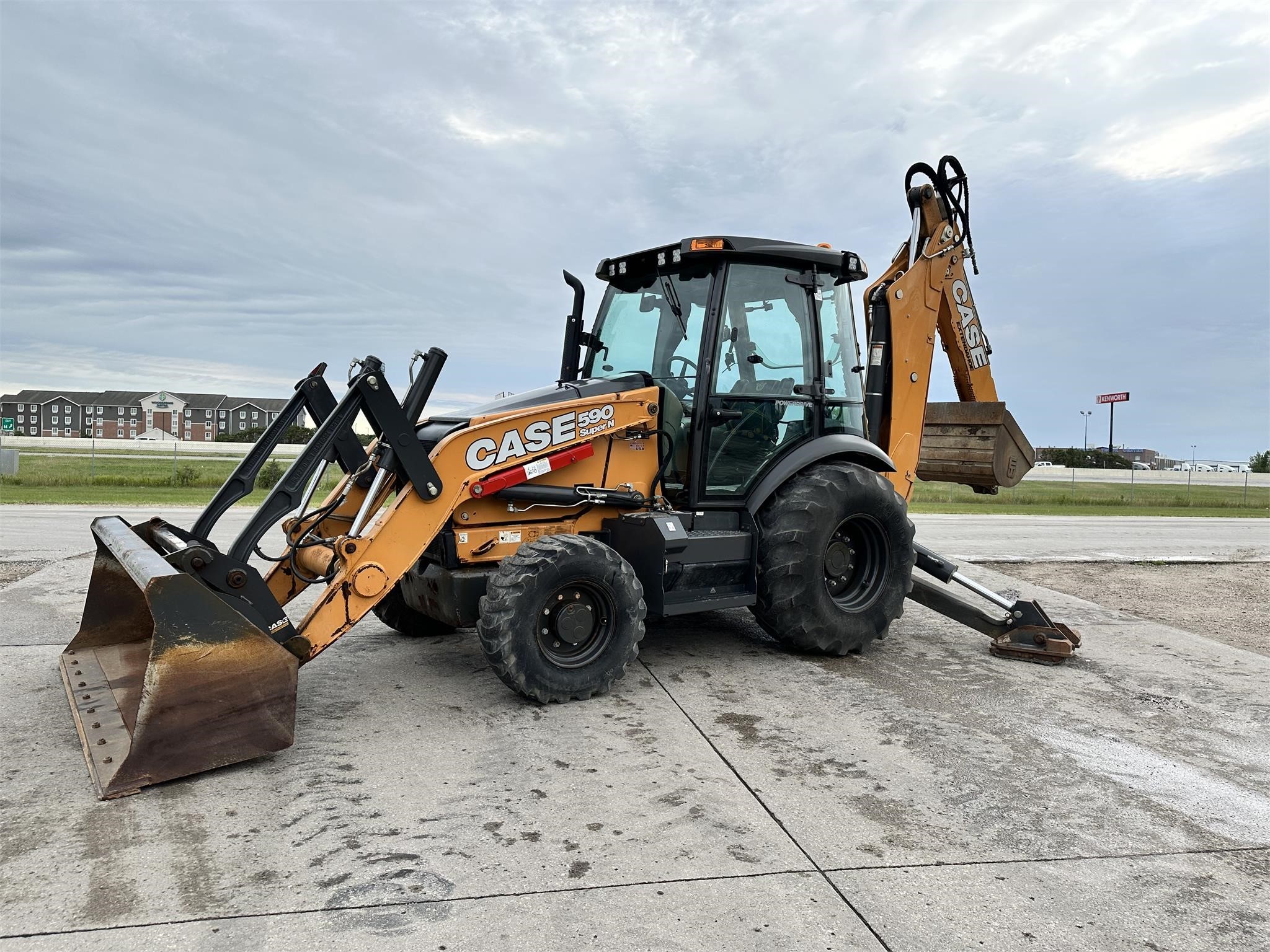 gallery 2019 Case 590SN 4x4 Backhoe Loader