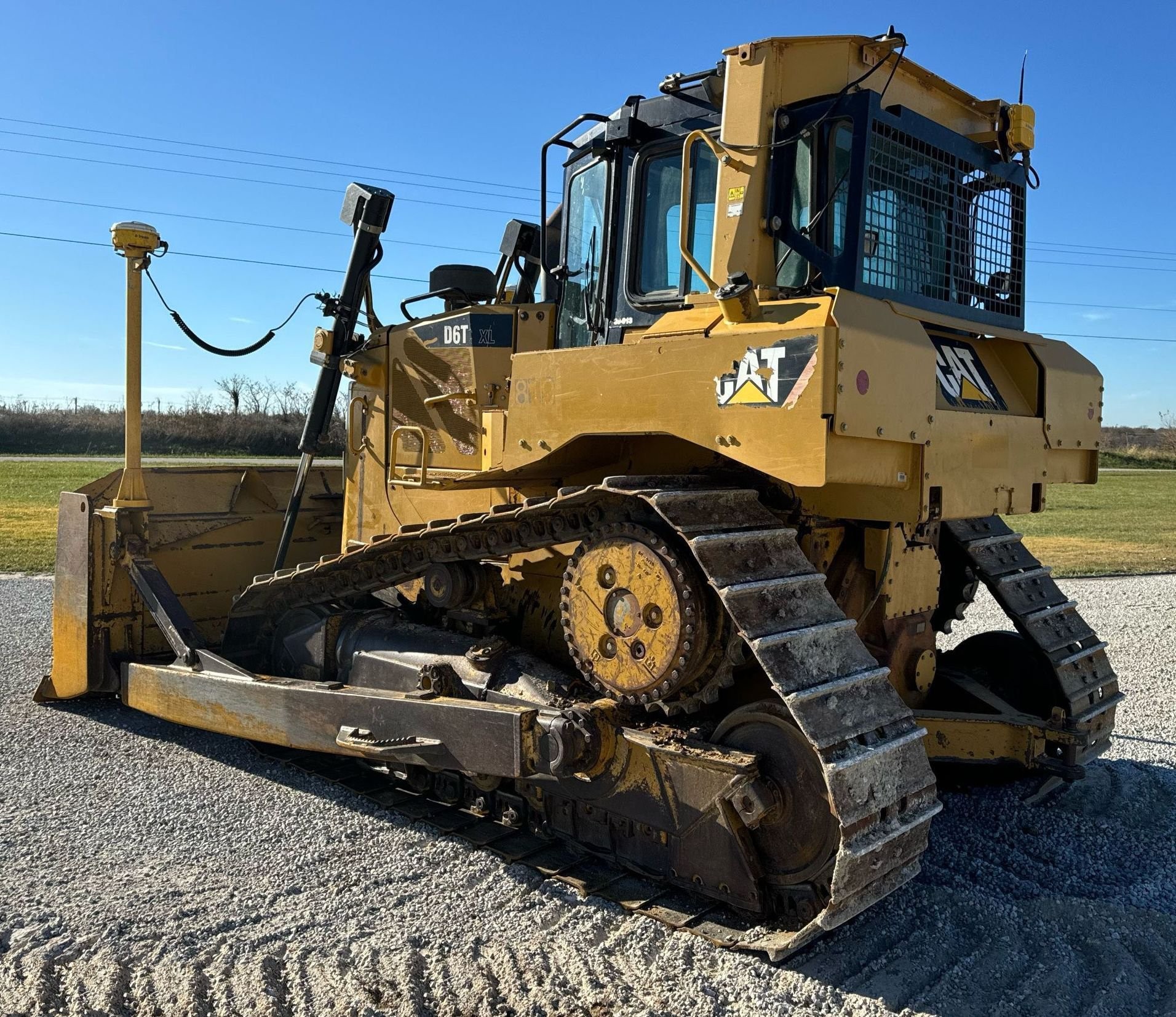 gallery 2011 Caterpillar D6T XL dozer