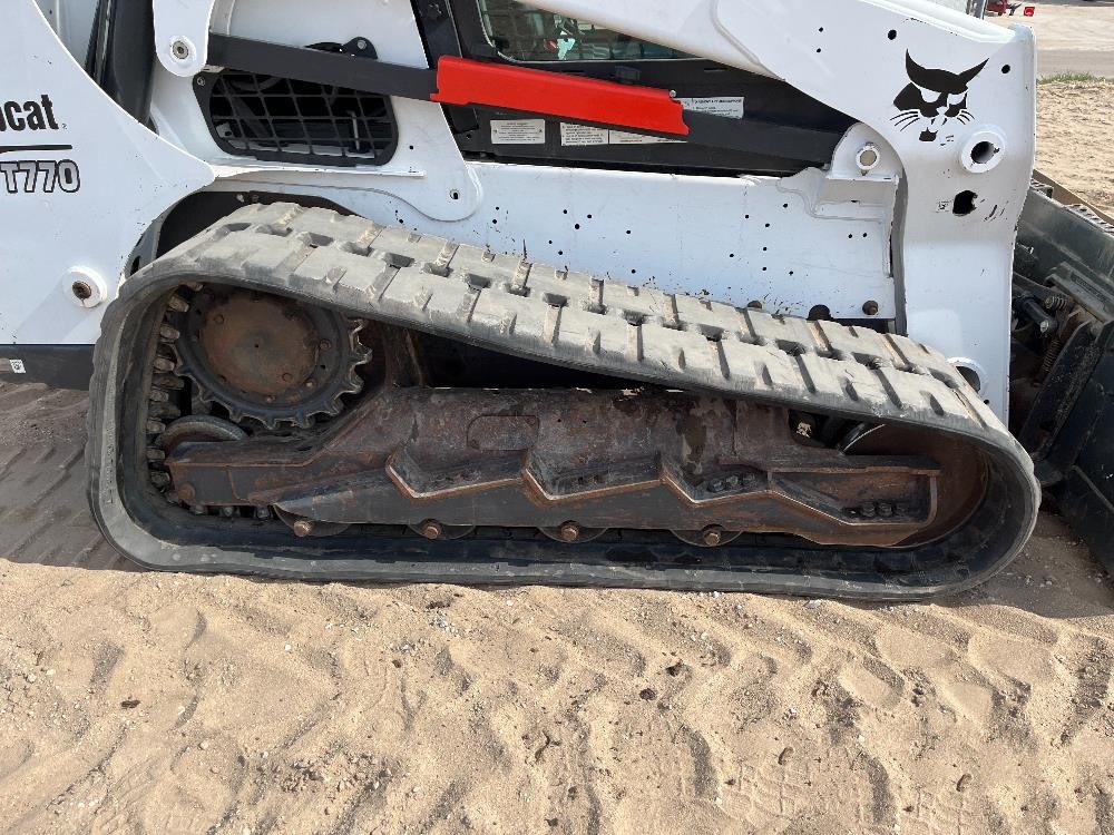 gallery 2019 Bobcat T770 Compact Track Loader