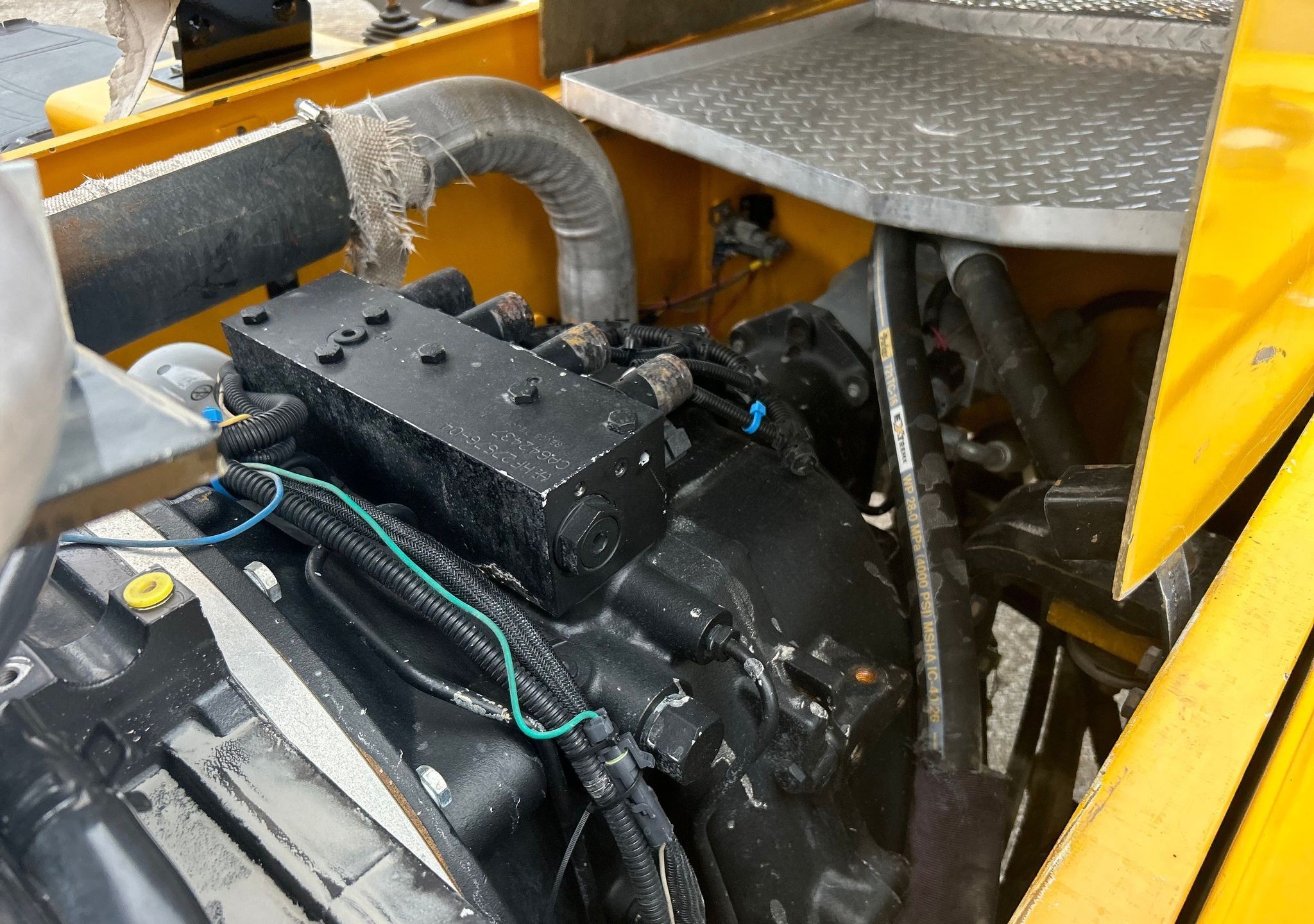 gallery 2010 Pettibone 944 telehandler