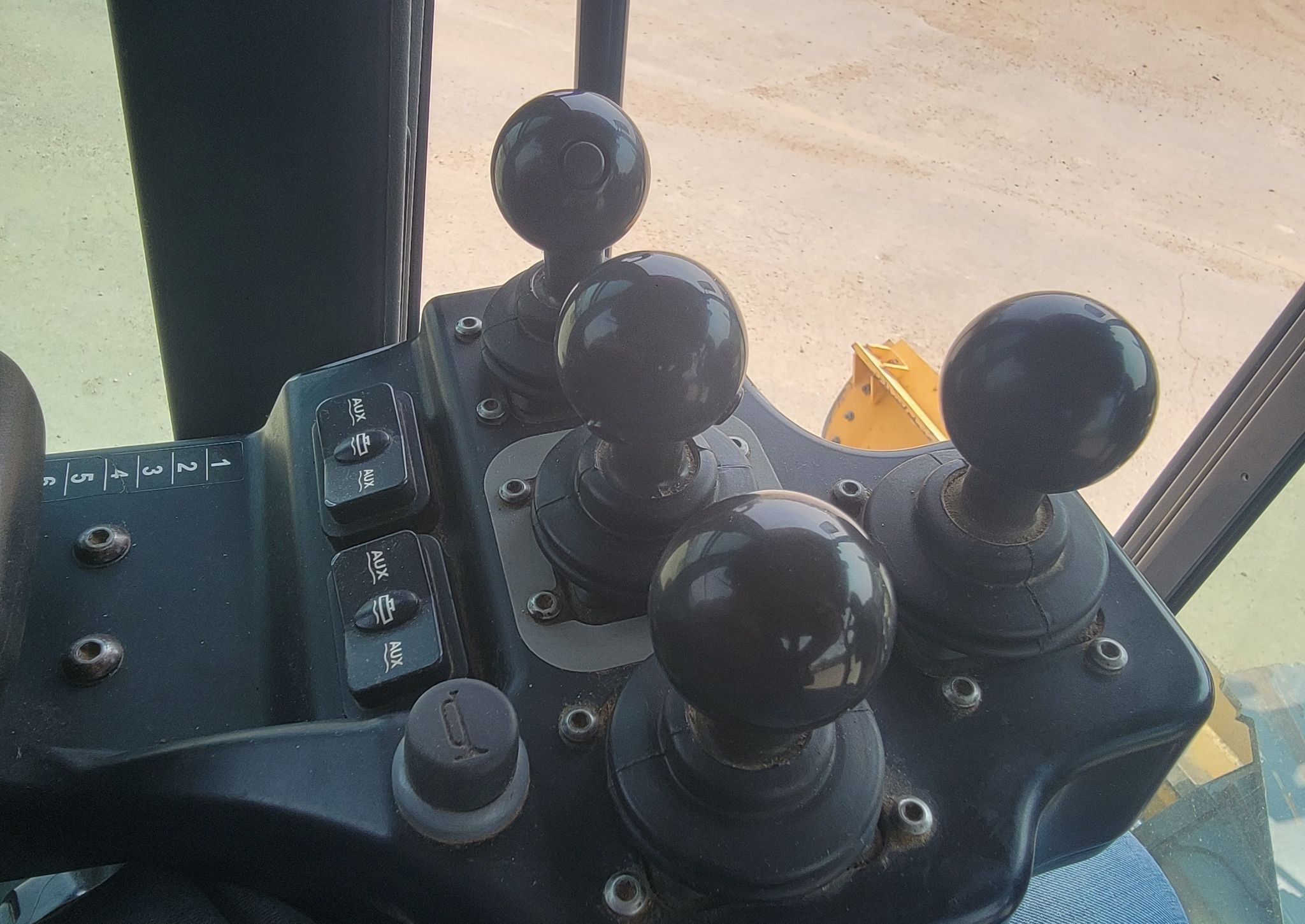 gallery 2016 John Deere 772GP motor grader