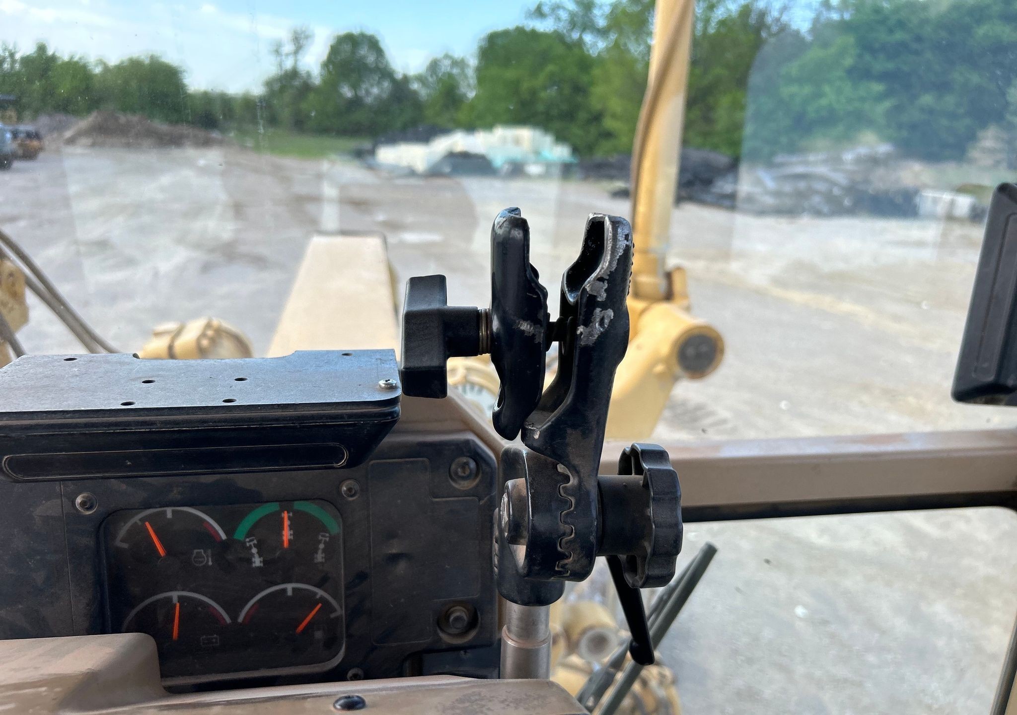 gallery 2006 Caterpillar 160H VHP Plus motor grader