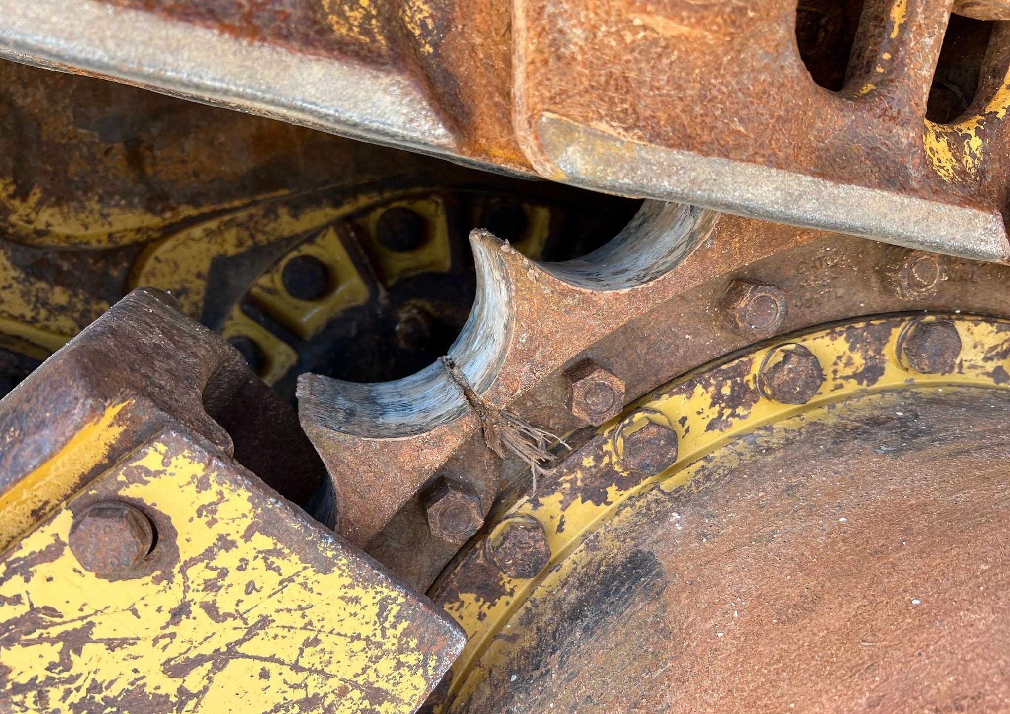 gallery 2016 Caterpillar 963K track loader