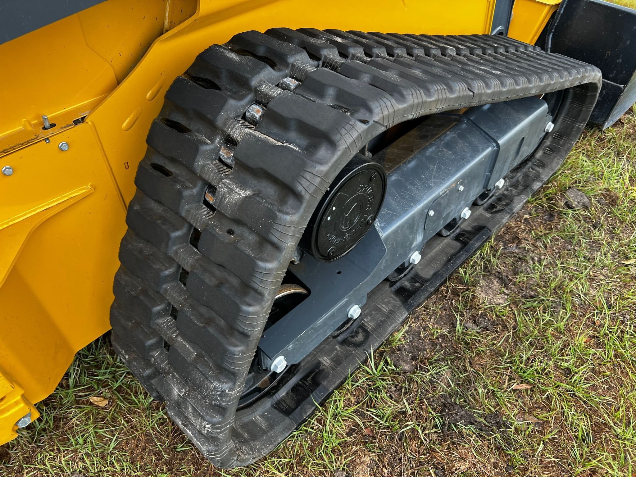 gallery 2022 John Deere 325G tracked skid steer