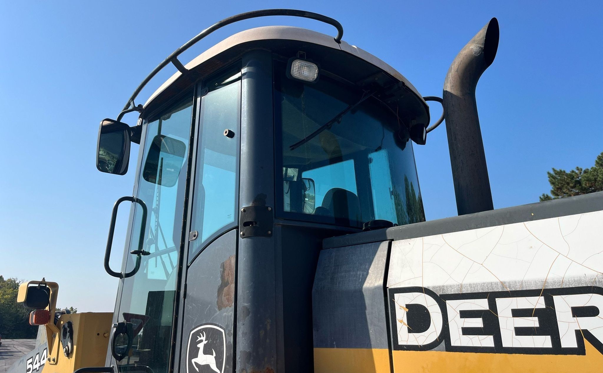 gallery 2005 John Deere 544J wheel loader