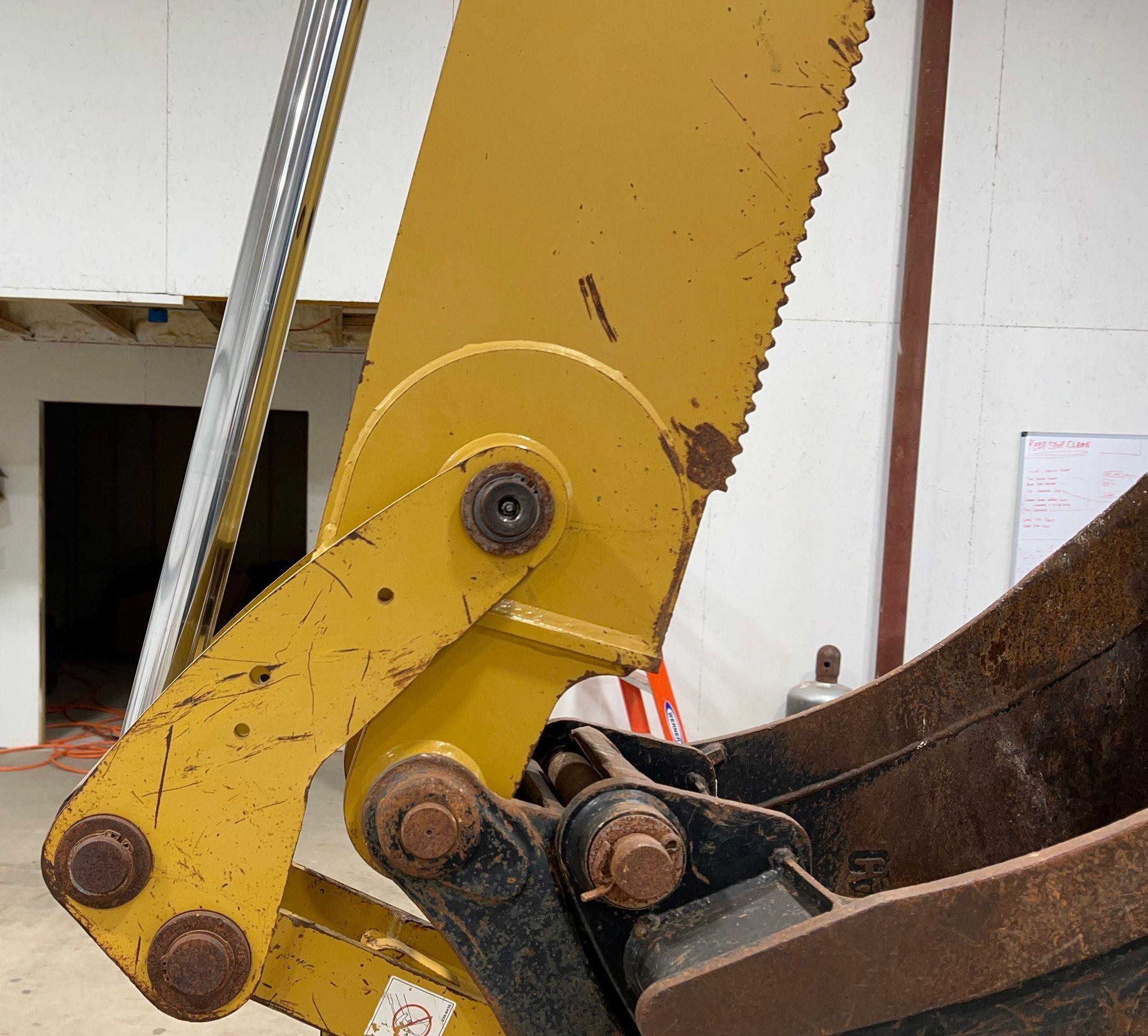 gallery 2012 Caterpillar 420E IT  backhoe