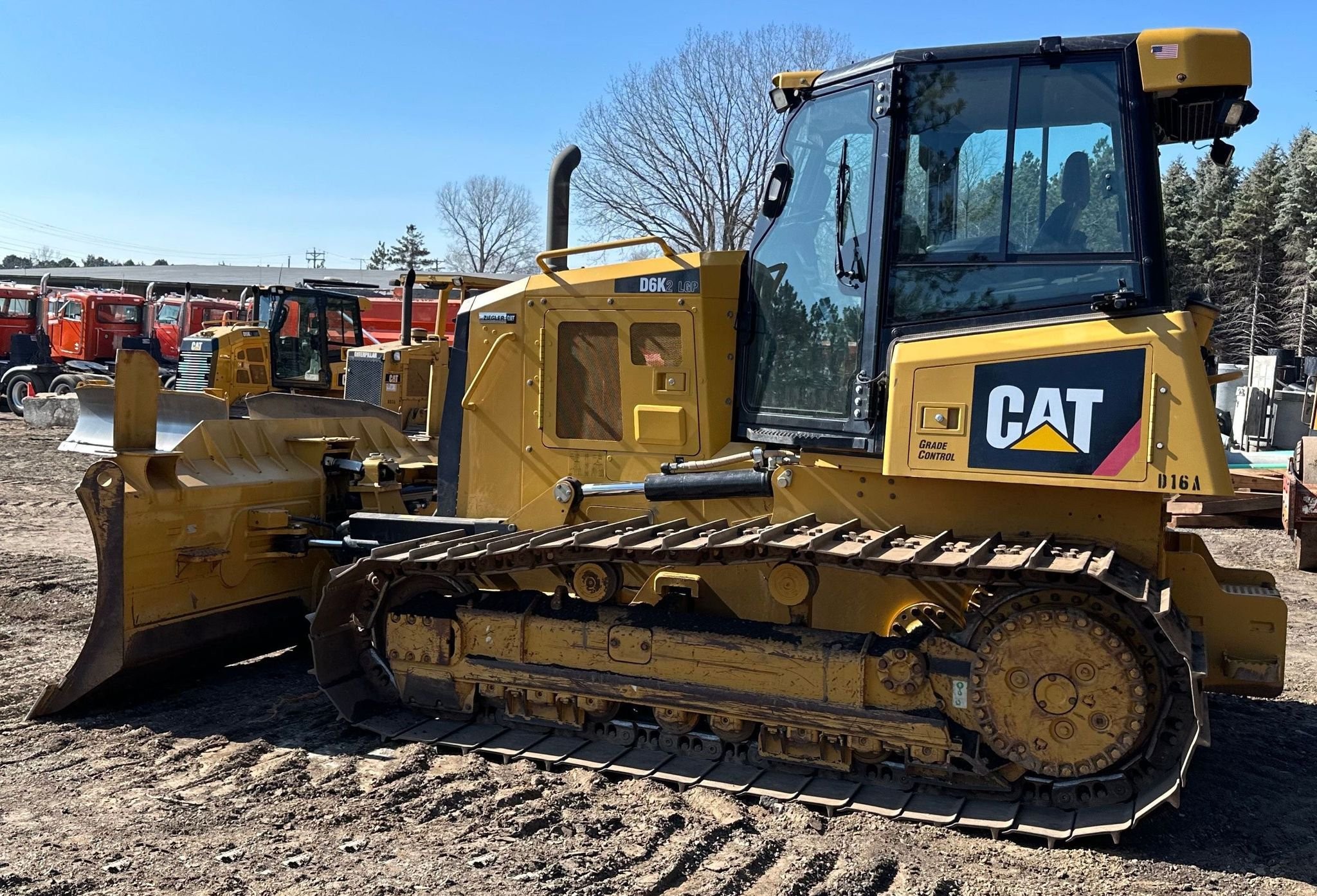 gallery 2016 Caterpillar D6K2 LGP dozer