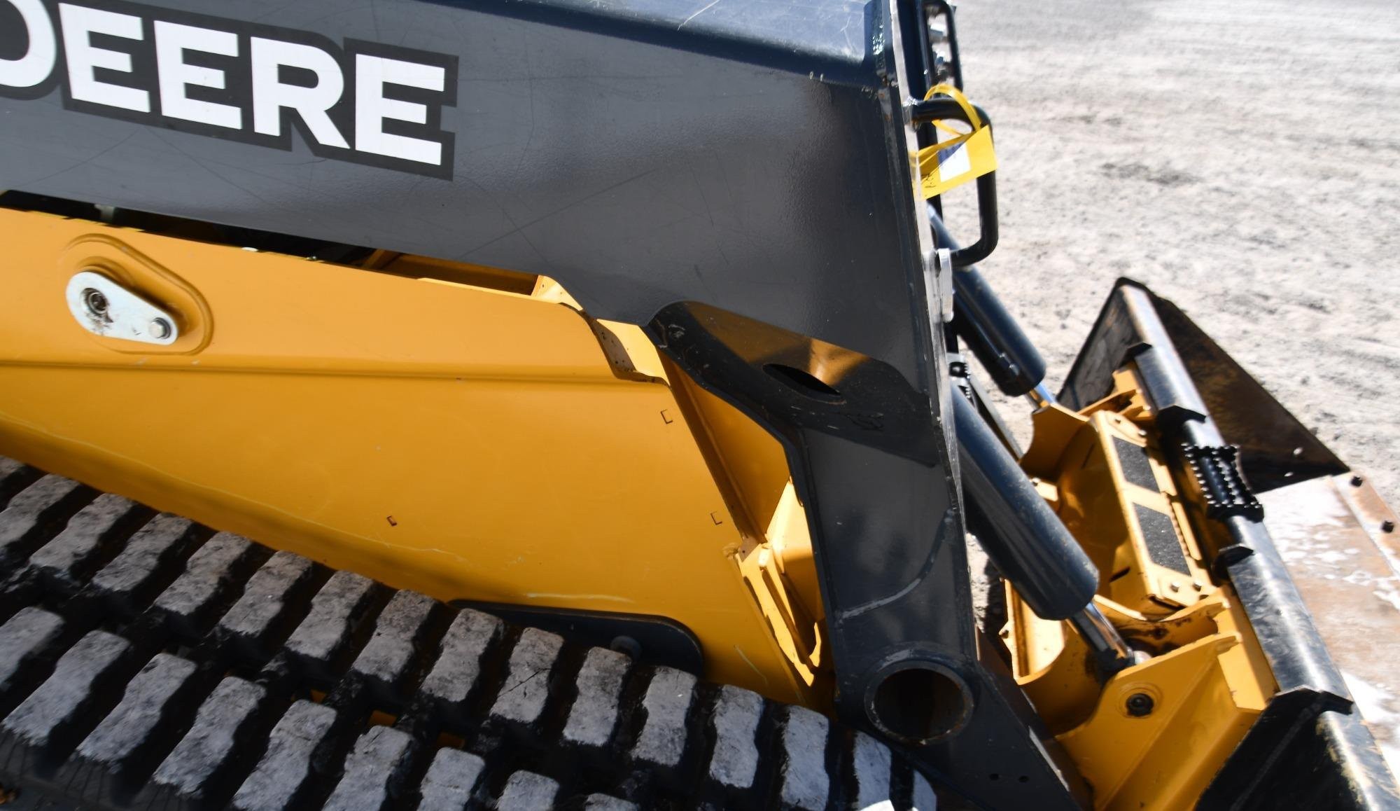 gallery 2022 JohnDeere 333G compact track loader