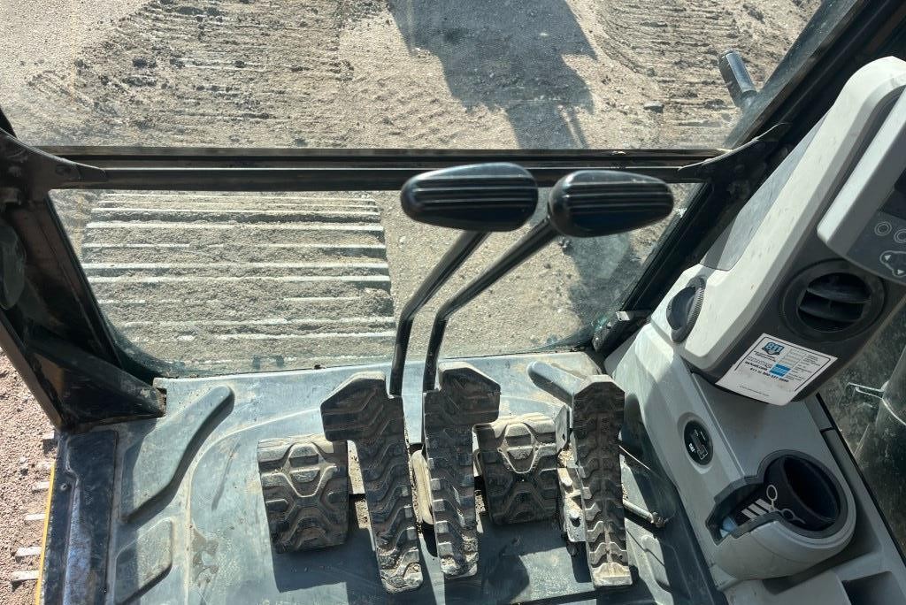 gallery 2013 Caterpillar 324EL Excavator