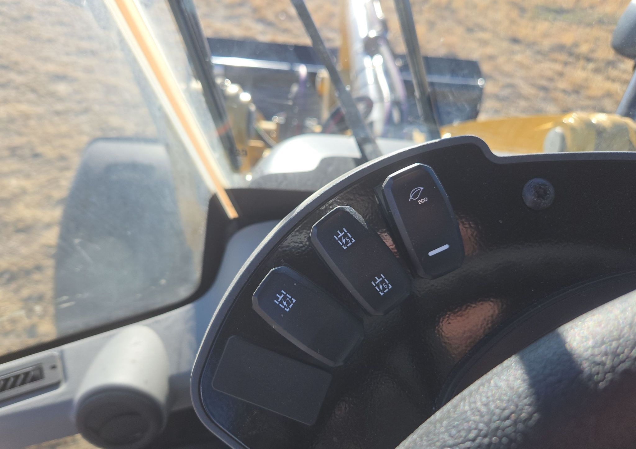 gallery 2022 Caterpillar 908M wheel loader