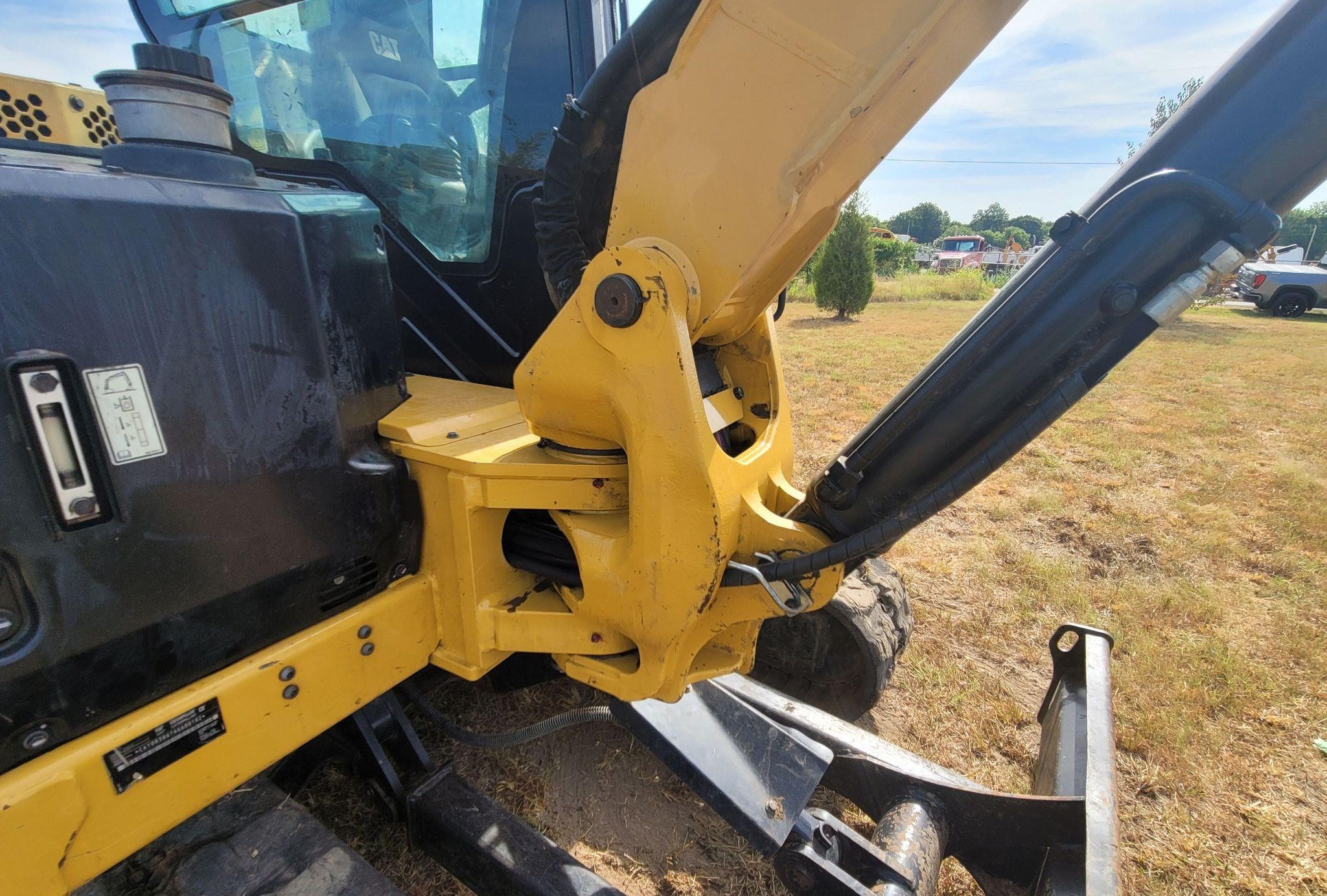 gallery 2019 Caterpillar 306CR  mini excavator