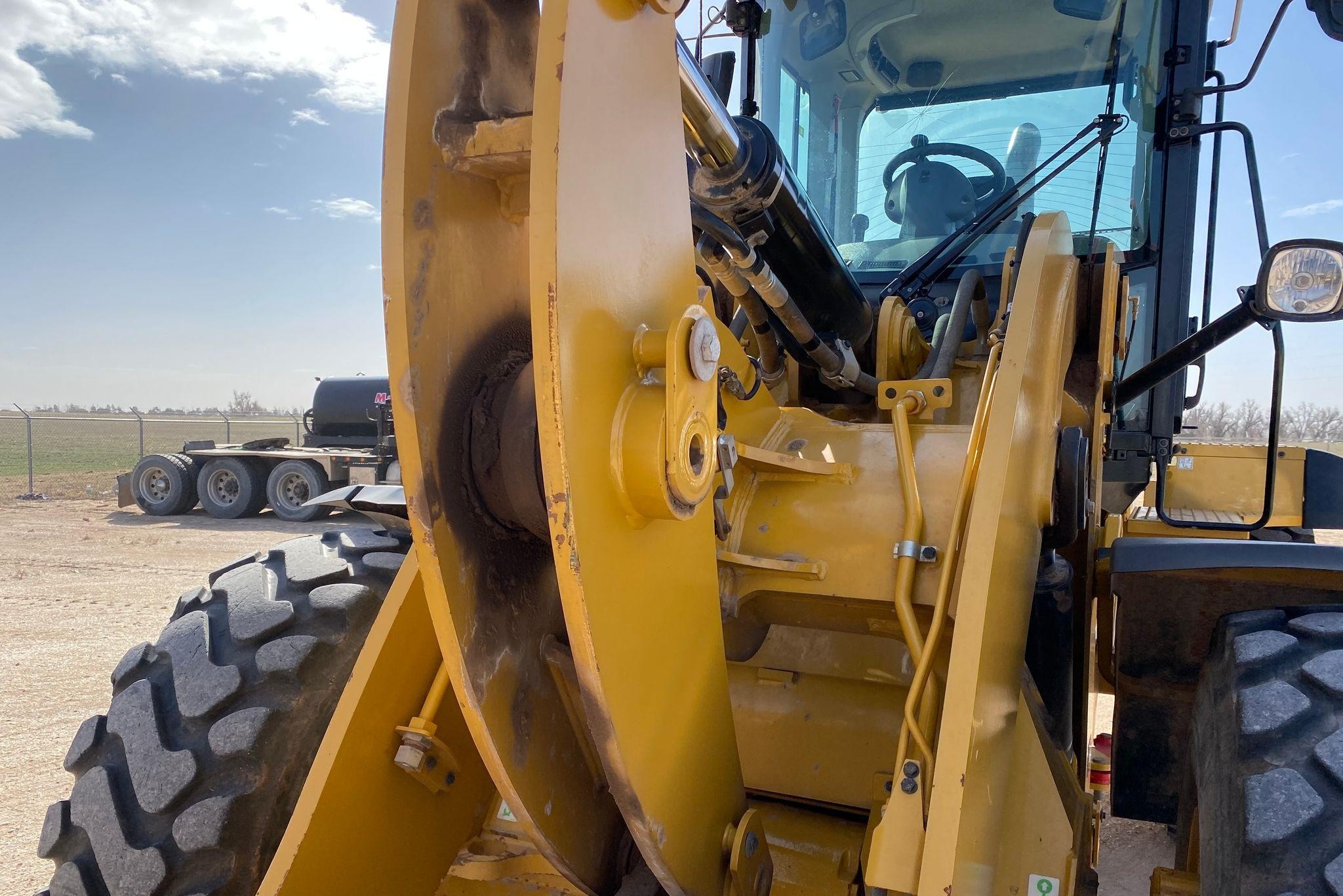 gallery 2017 Caterpillar 938M wheel loader