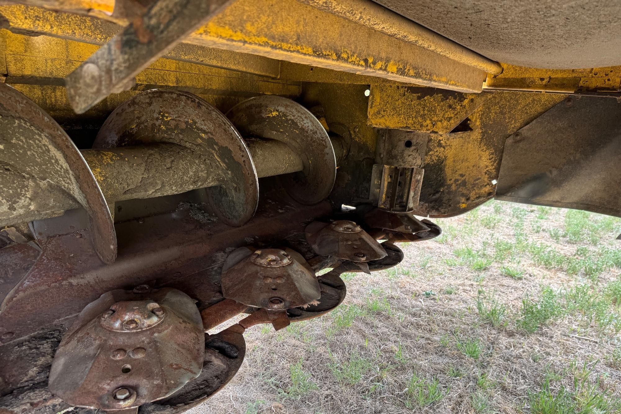 gallery 2014 New Holland Speedrower 240 Self-Propelled Windrower