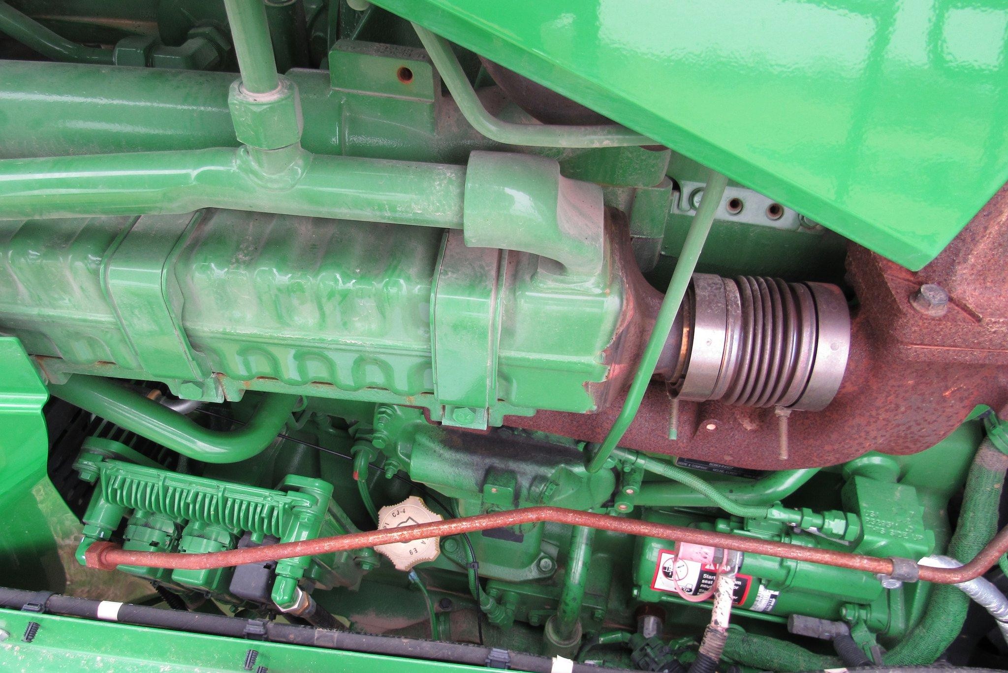gallery 2014 John Deere R4038 self-propelled sprayer