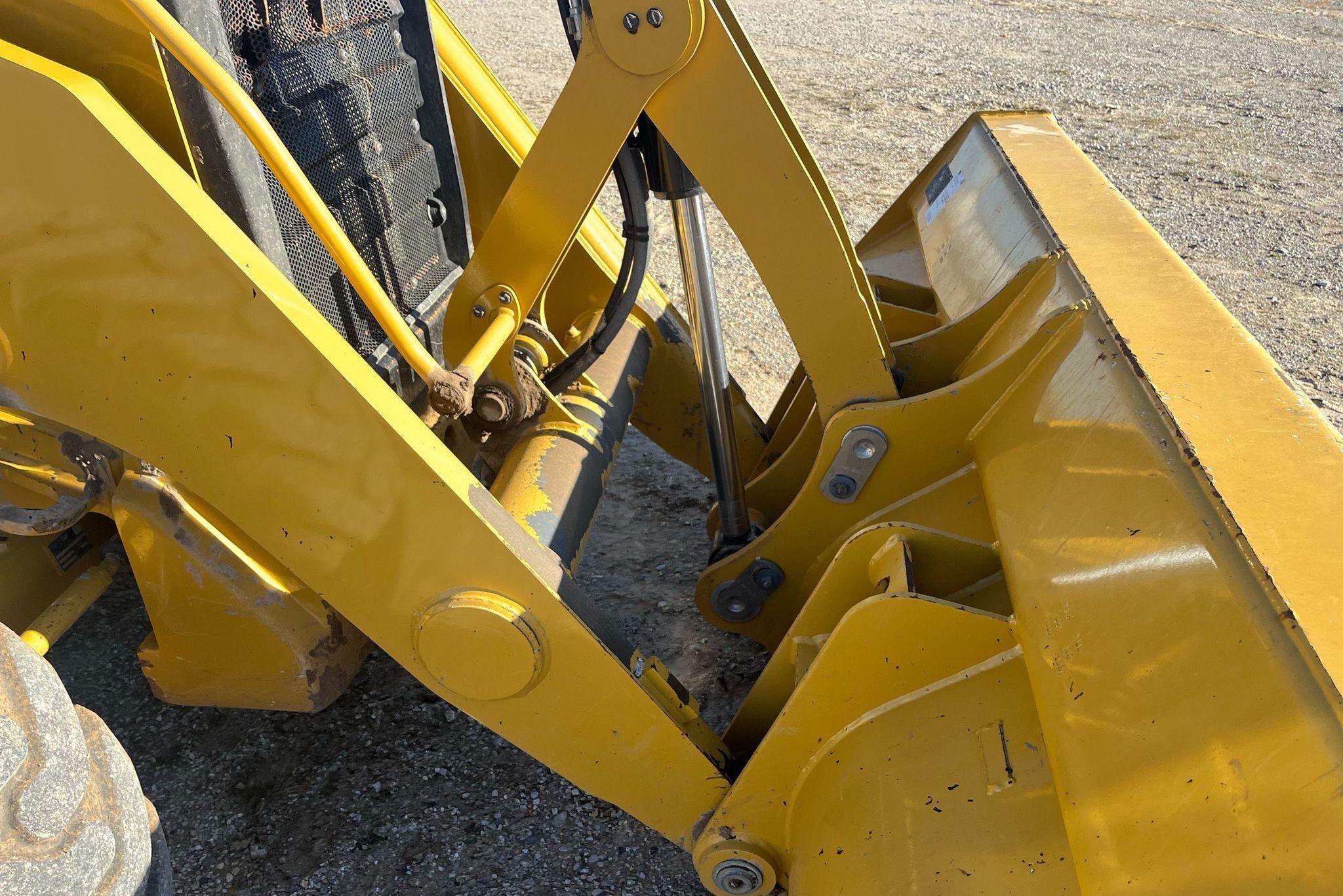 gallery 2021 Caterpillar 420ST HRC backhoe