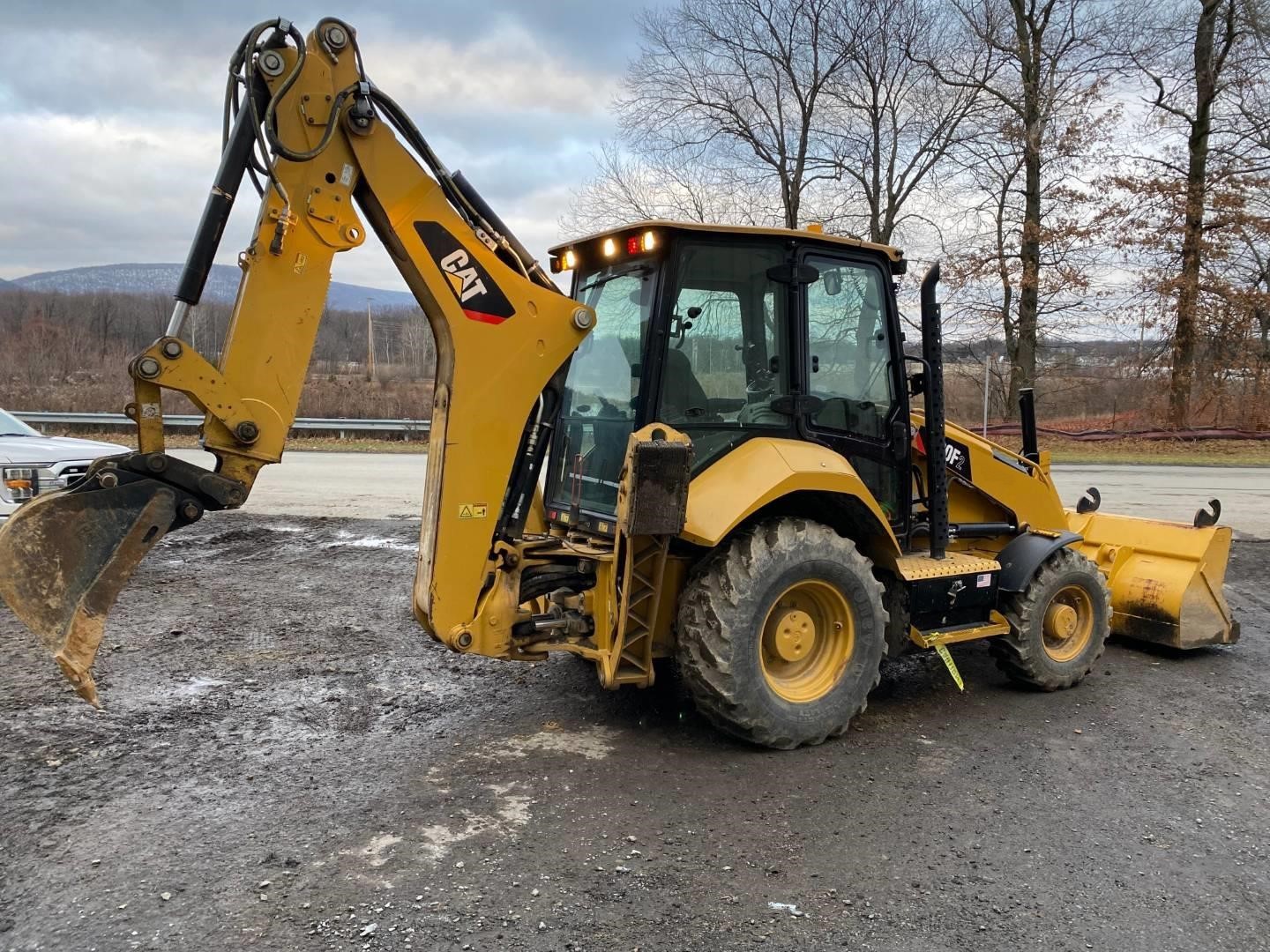 gallery 2015 CATERPILLAR 420F2