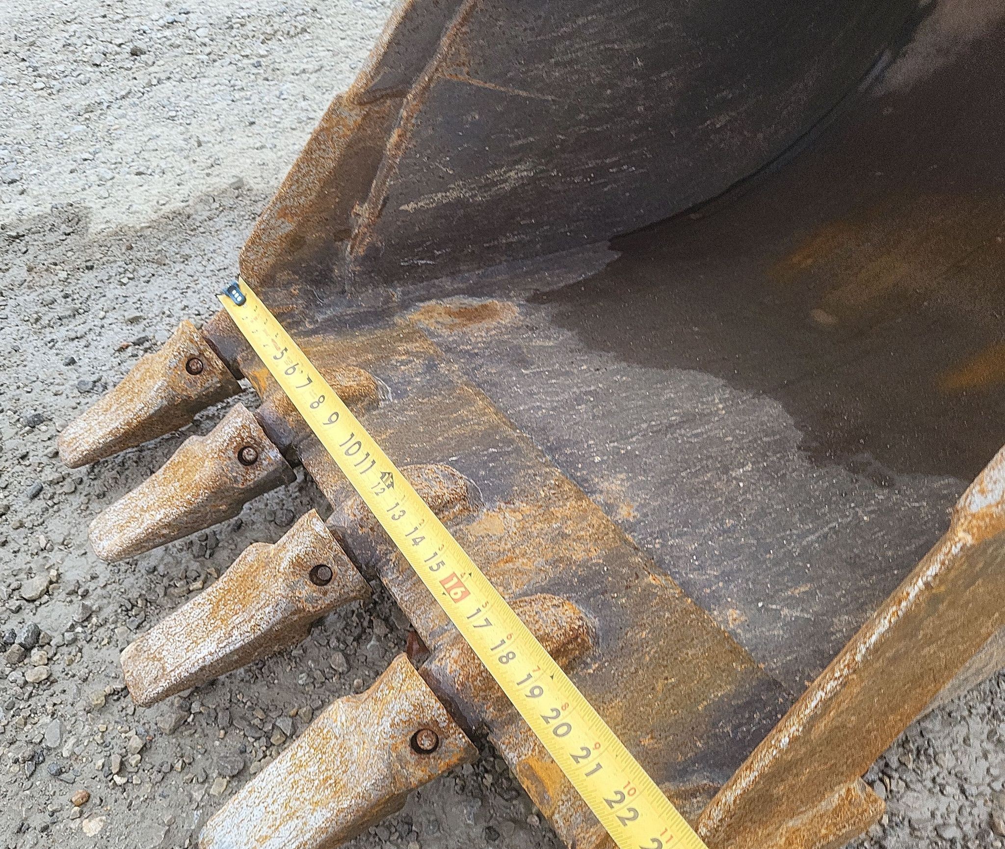gallery 2018 Caterpillar 420F2 backhoe