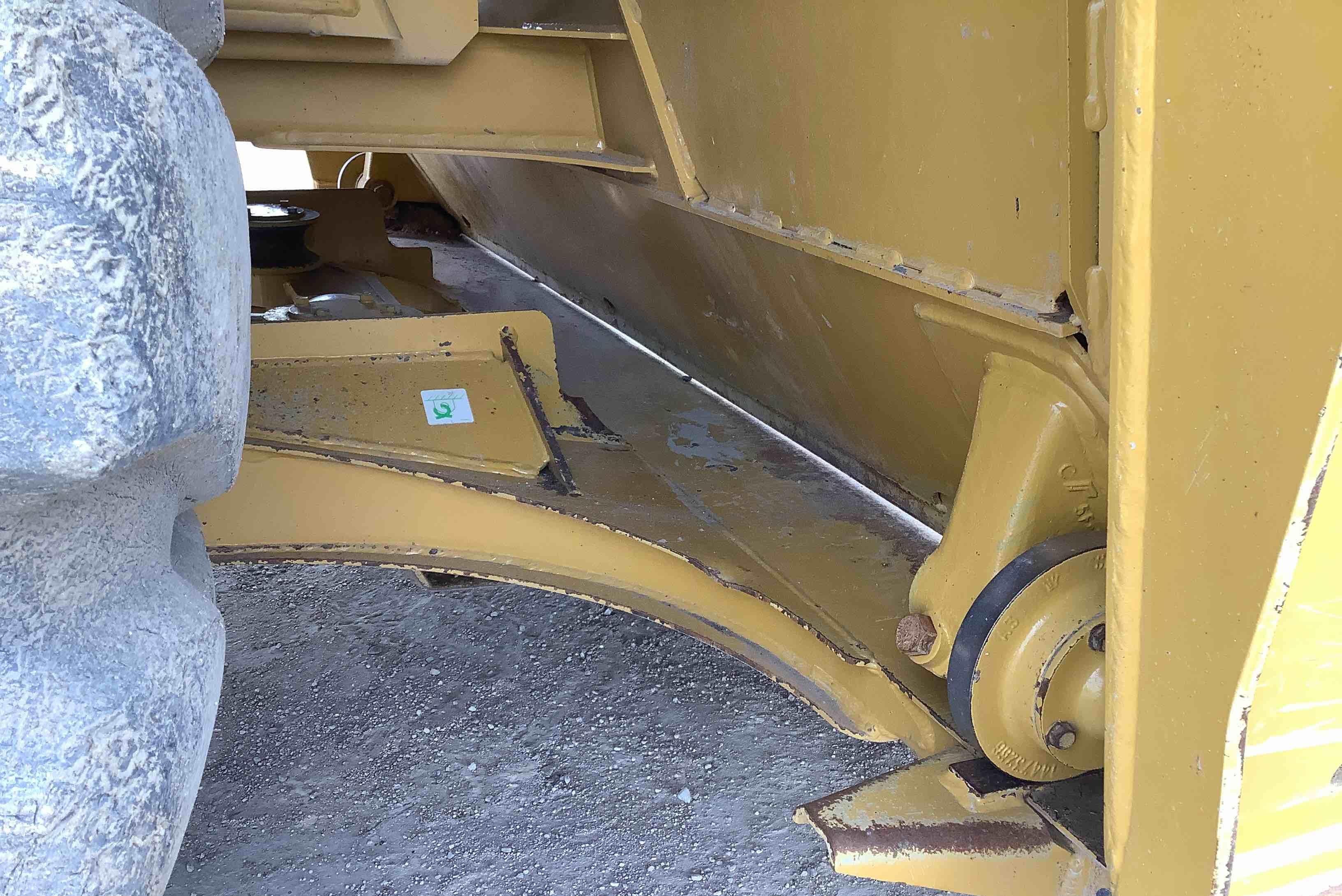 gallery 2017 Caterpillar 623K Self Propelled Elevating Scraper