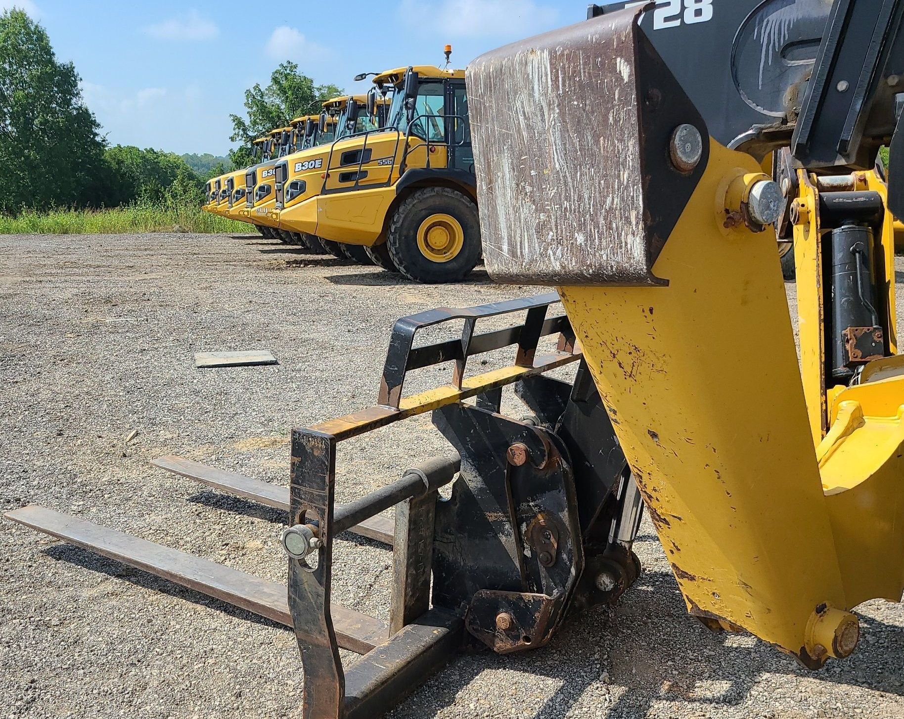 gallery 2017 Caterpillar TL1255D telehandler