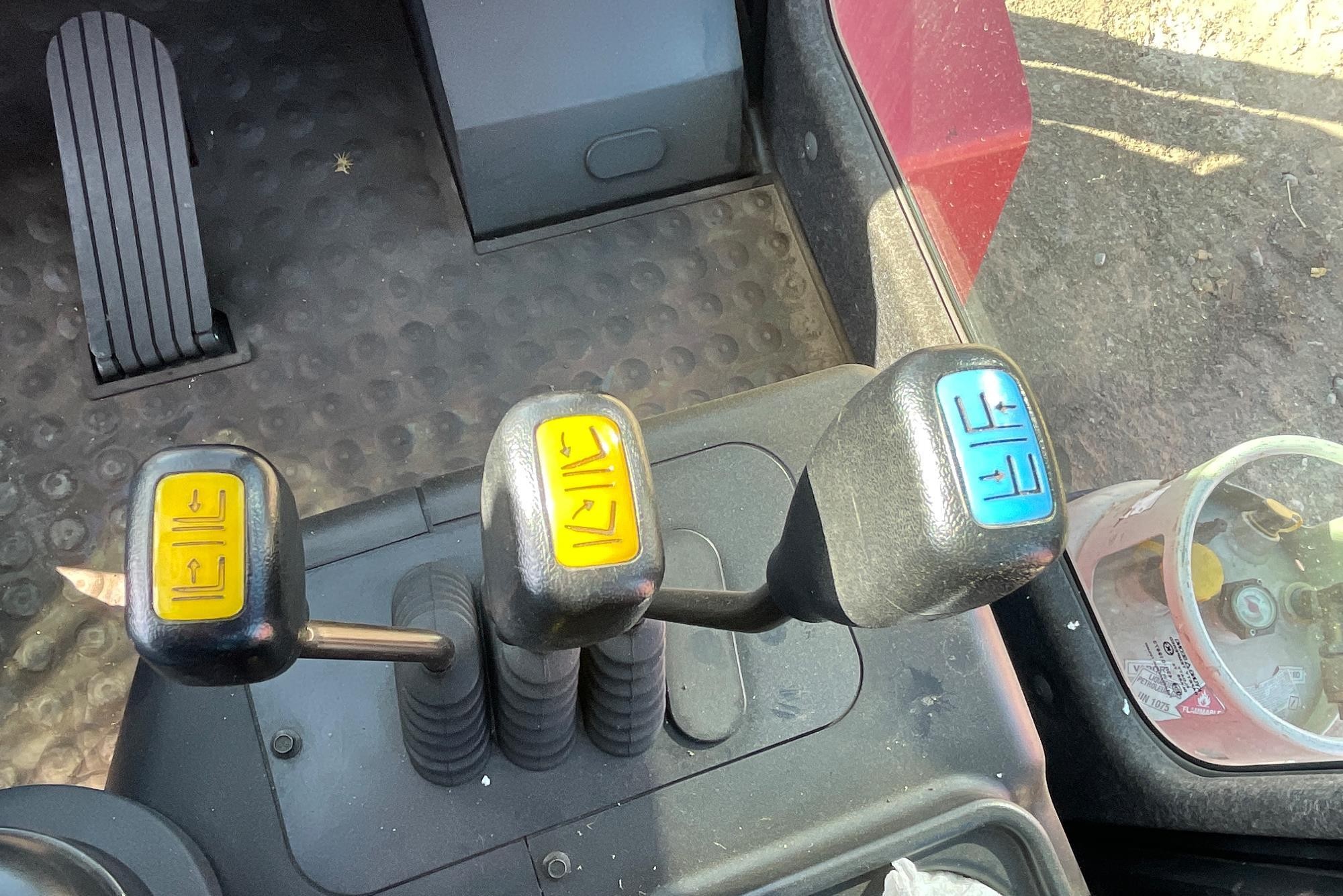 gallery 2020 Clark C75 2WD Forklift